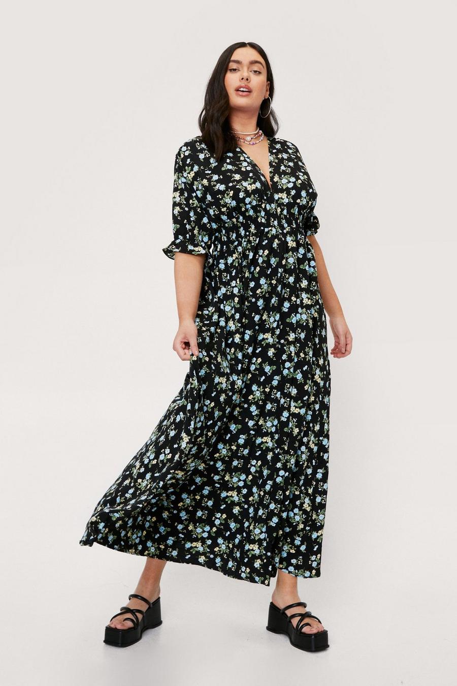 Plus Size Vintage Floral Maxi Dress