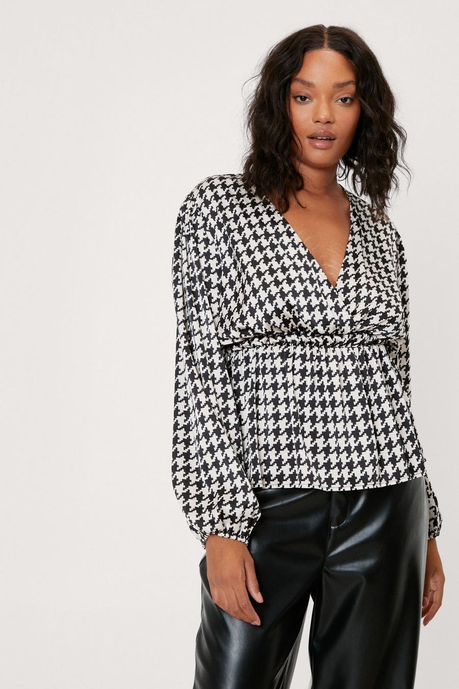 Plus Size Houndstooth Print V Neck Top