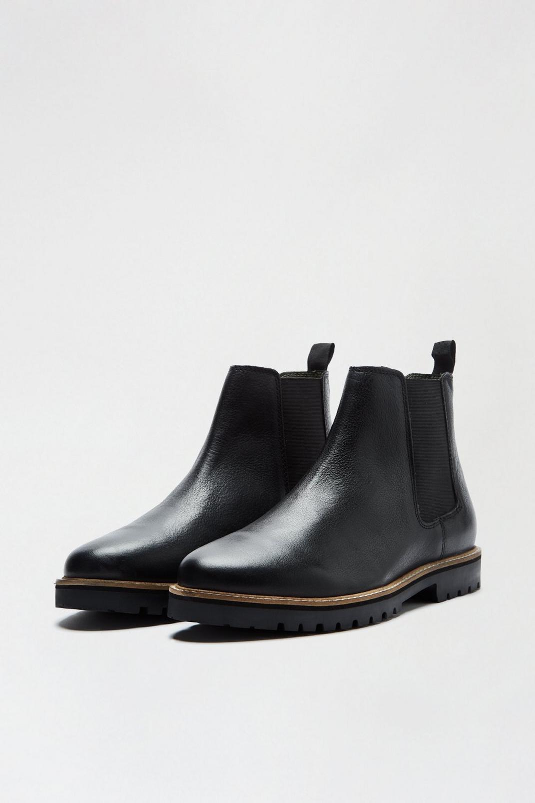 105 Chelsea Boots In Premium Leather image number 2