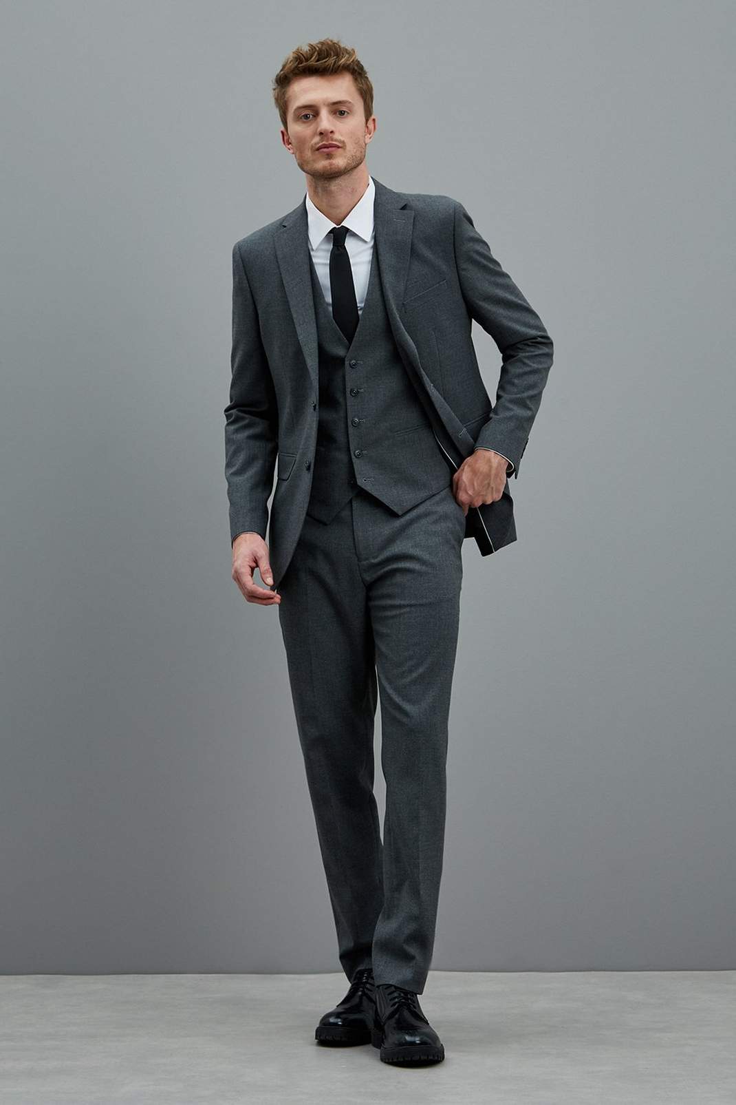 508 Slim Fit Light Grey Essential Waistcoat image number 2