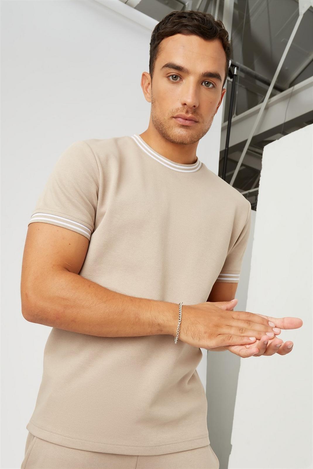 166 Striped Ribbed T-shirts image number 1