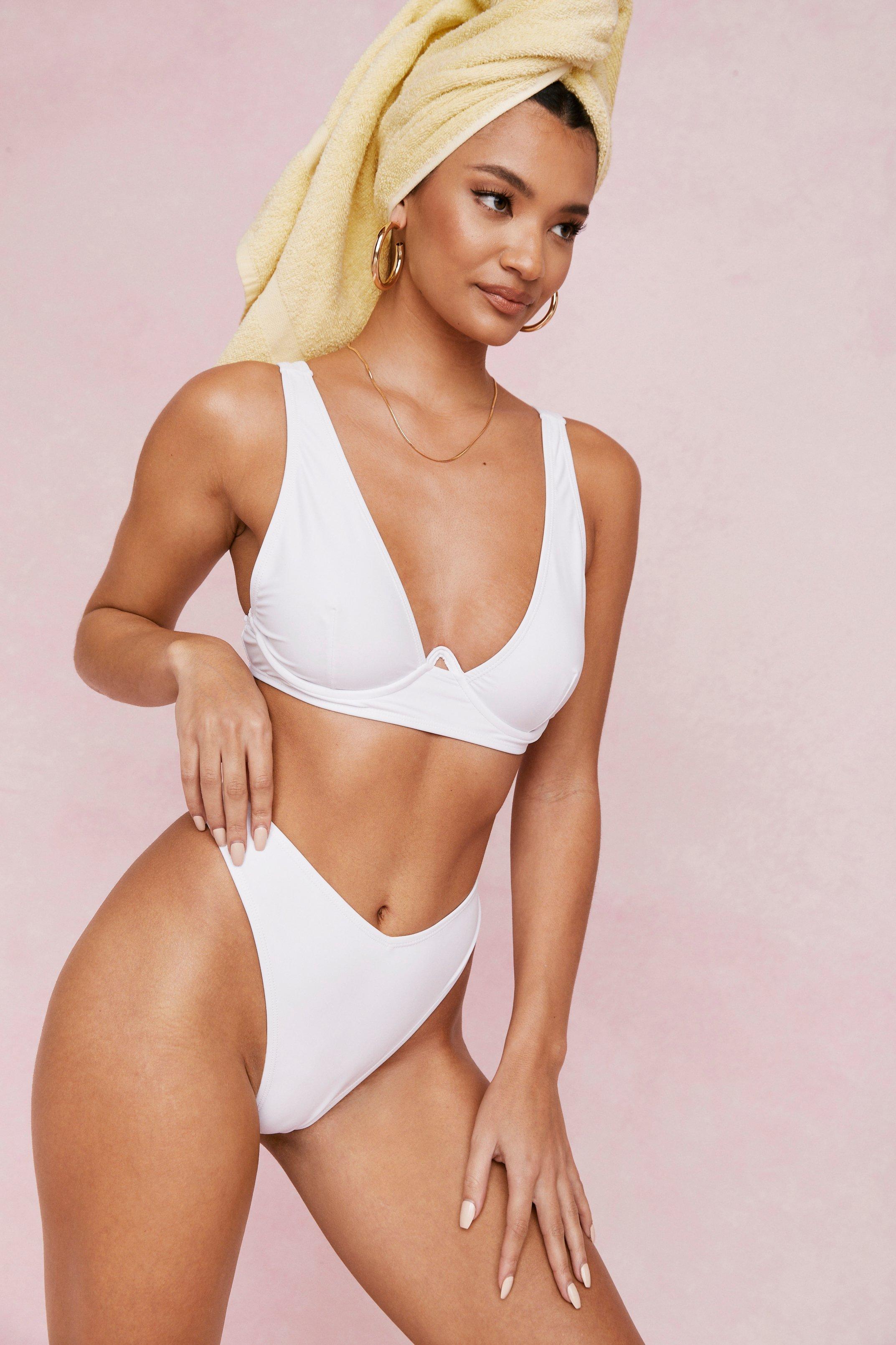 Hey Hey Vacay Underwire High-Leg Bikini Set