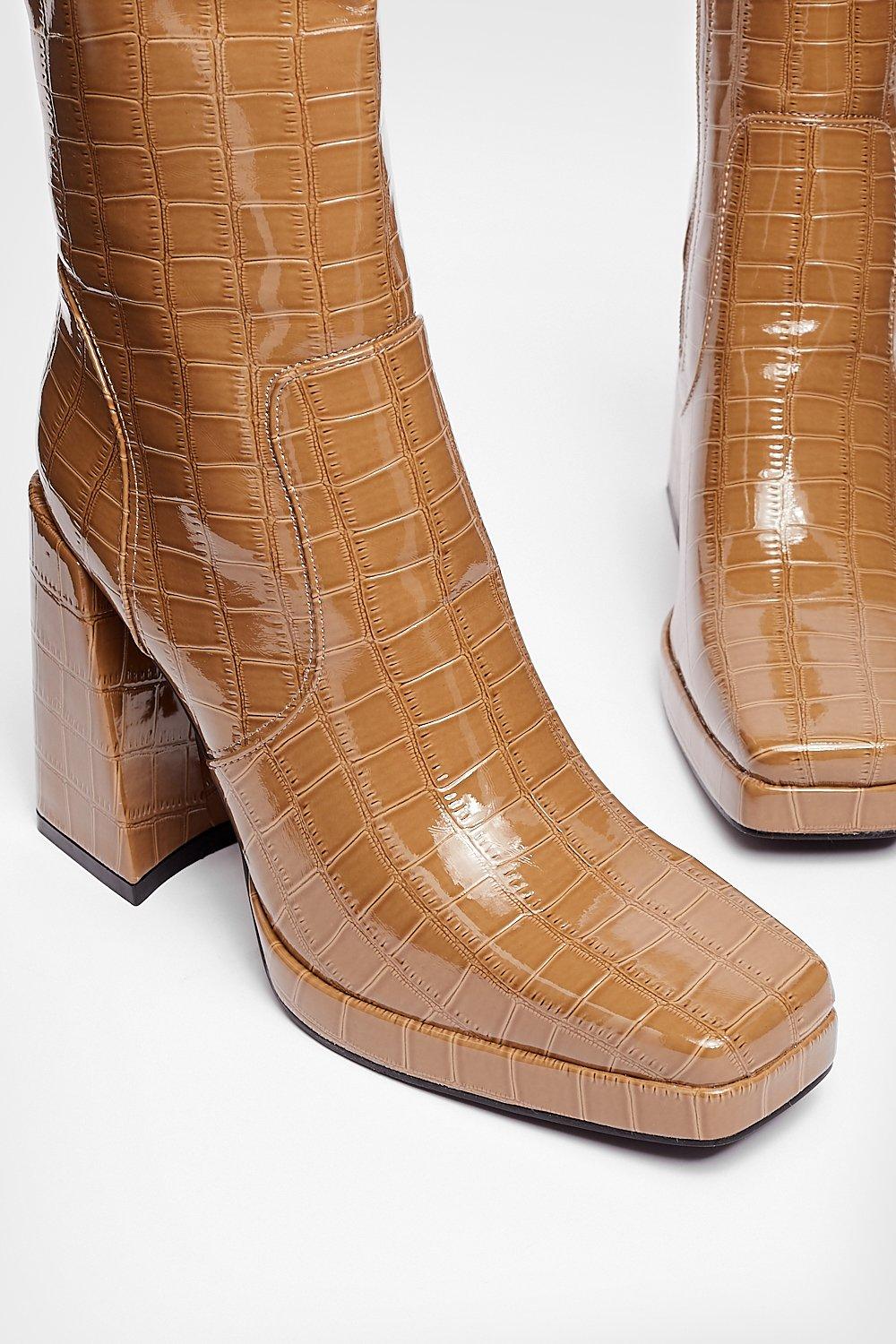 Square toe hot sale croc boots