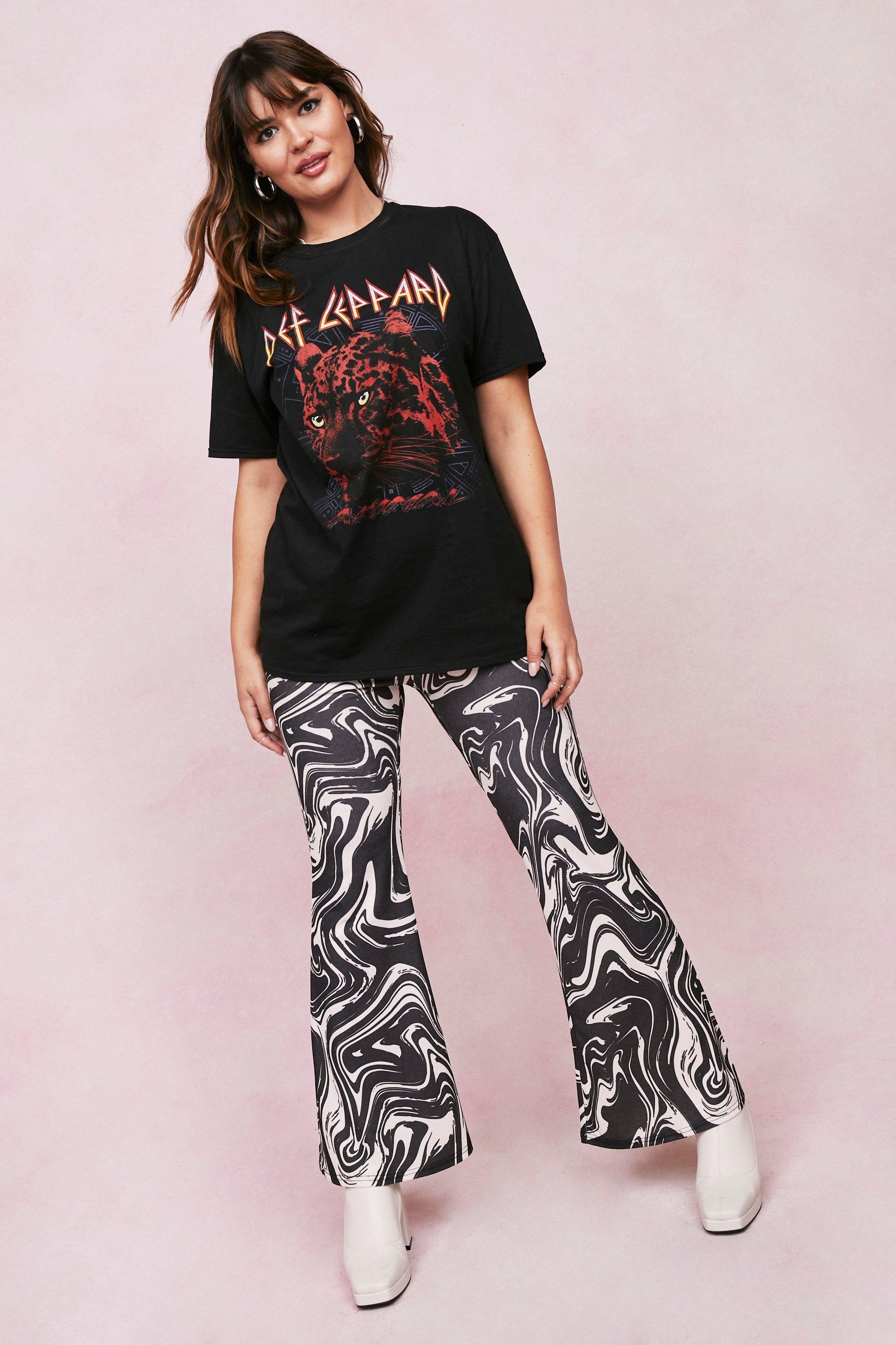 Plus Size Def Leppard Graphic Band T-Shirt