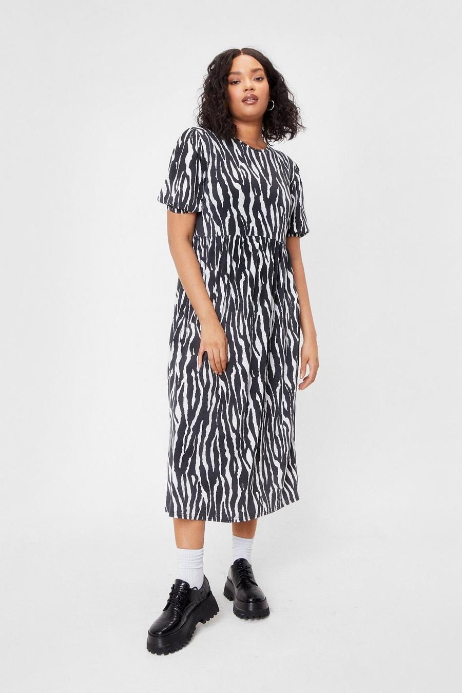 Plus Size Loose Zebra Midi Dress