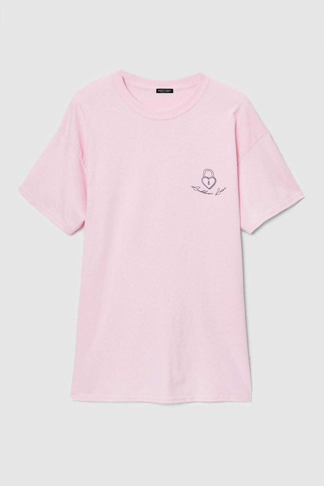 Grande Taille - T-shirt ample à impression cadenas Lockdown Love, Baby pink image number 1