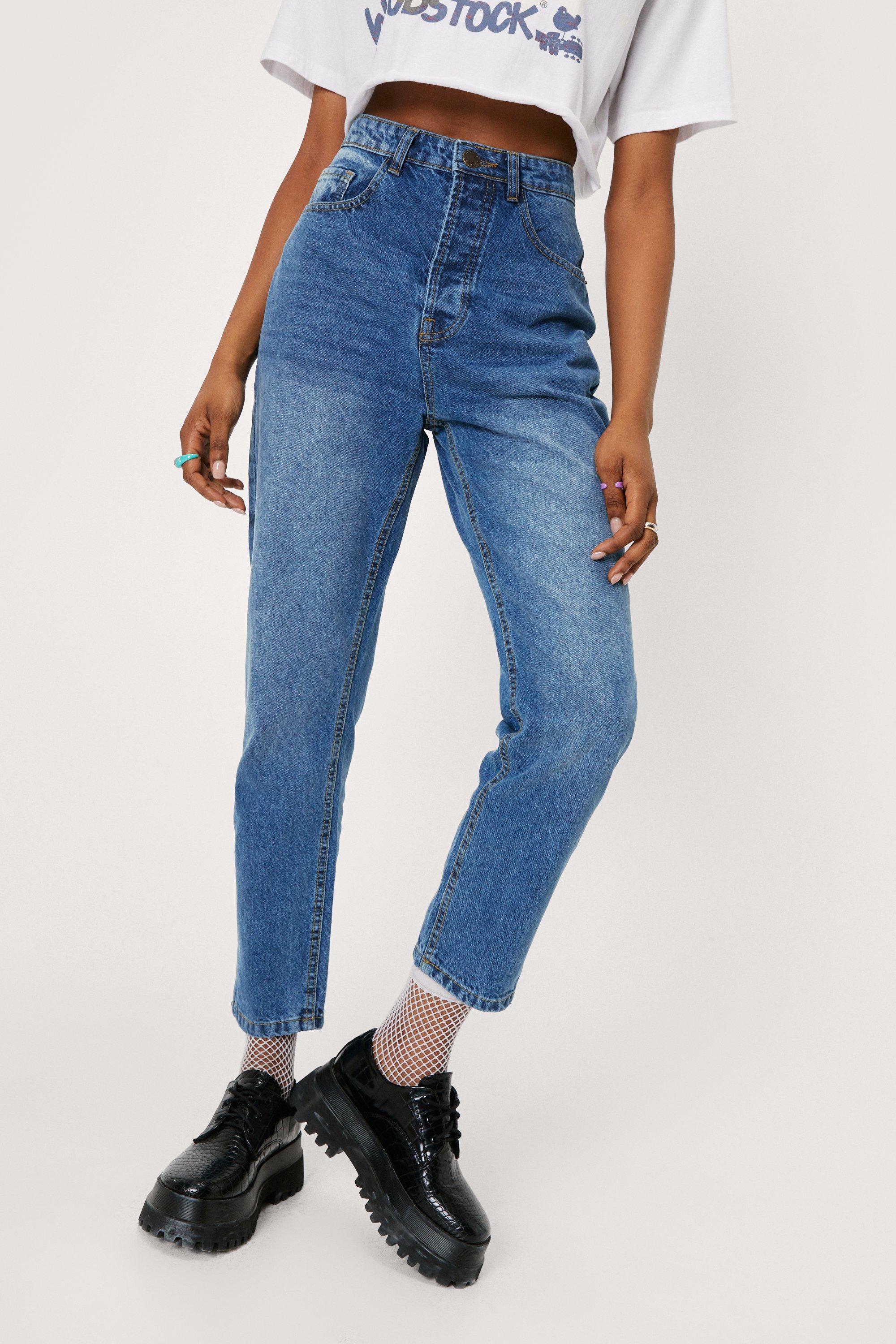 mid blue wash mom tapered jeans