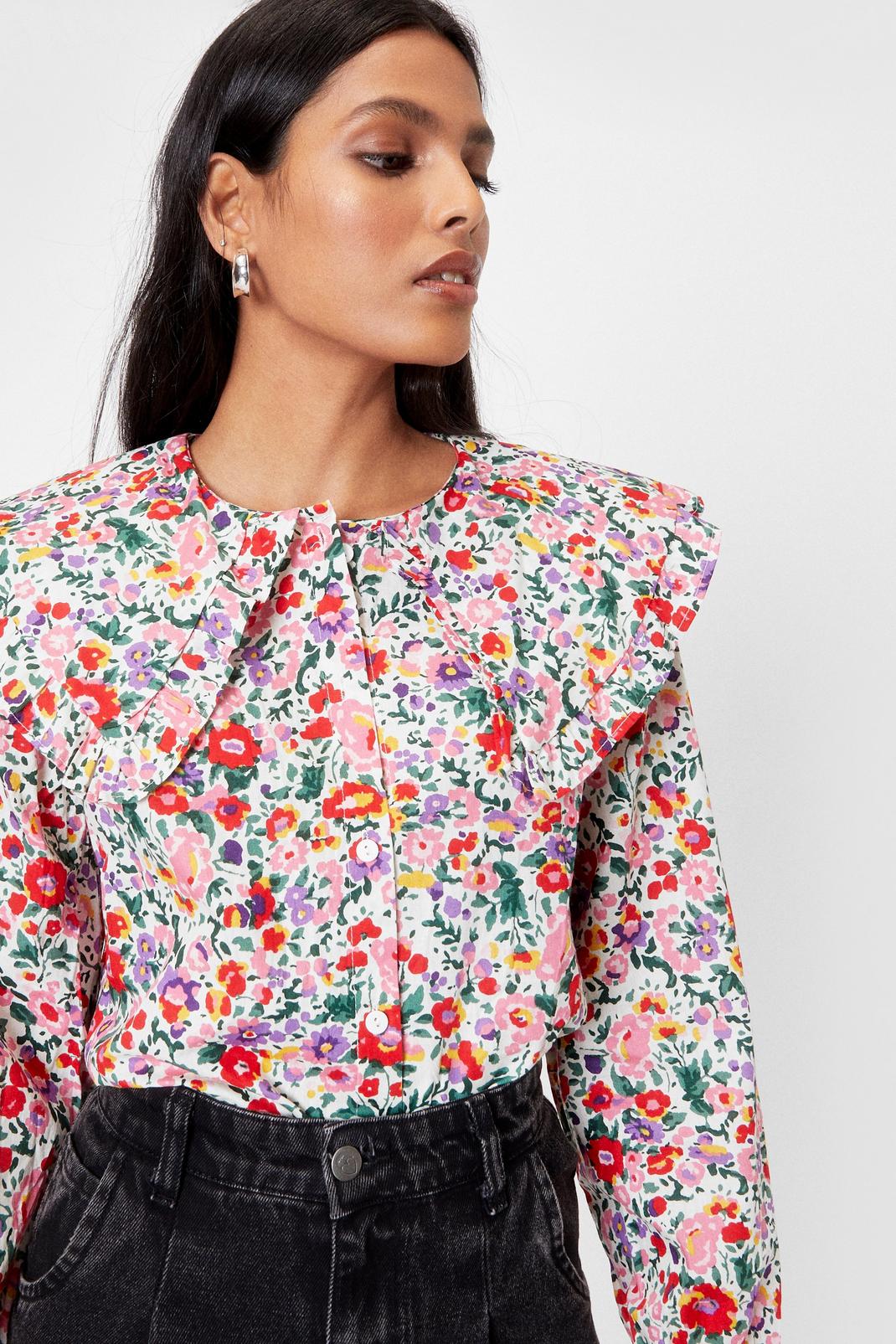 173 Floral Oversized Collar Button Up Blouse image number 2