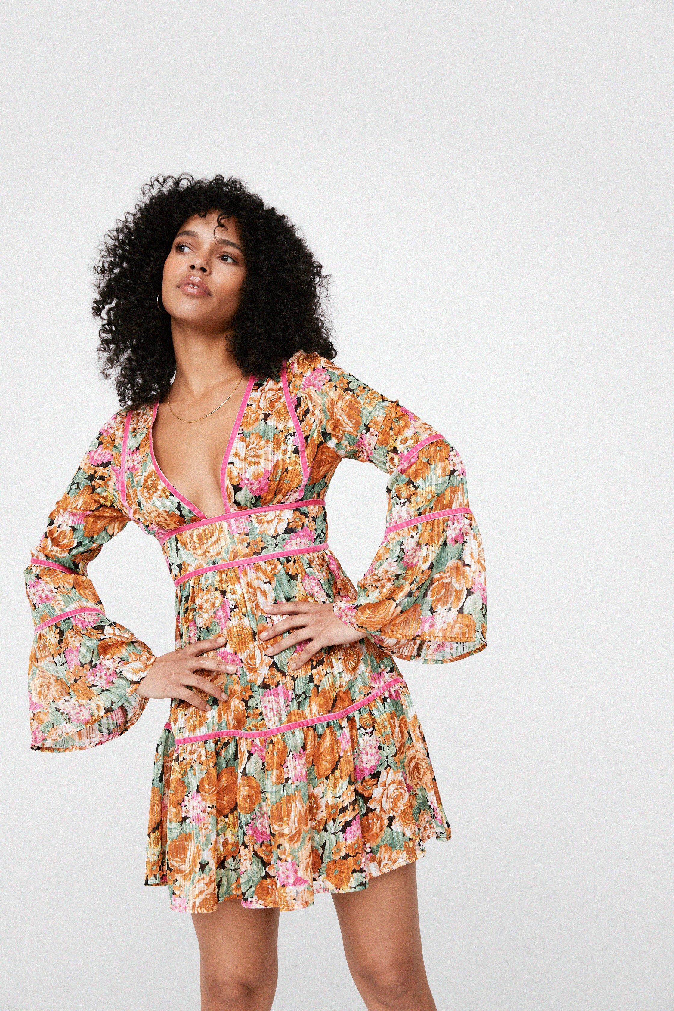 Floral V Neck Pleated Mini Dress | Nasty Gal