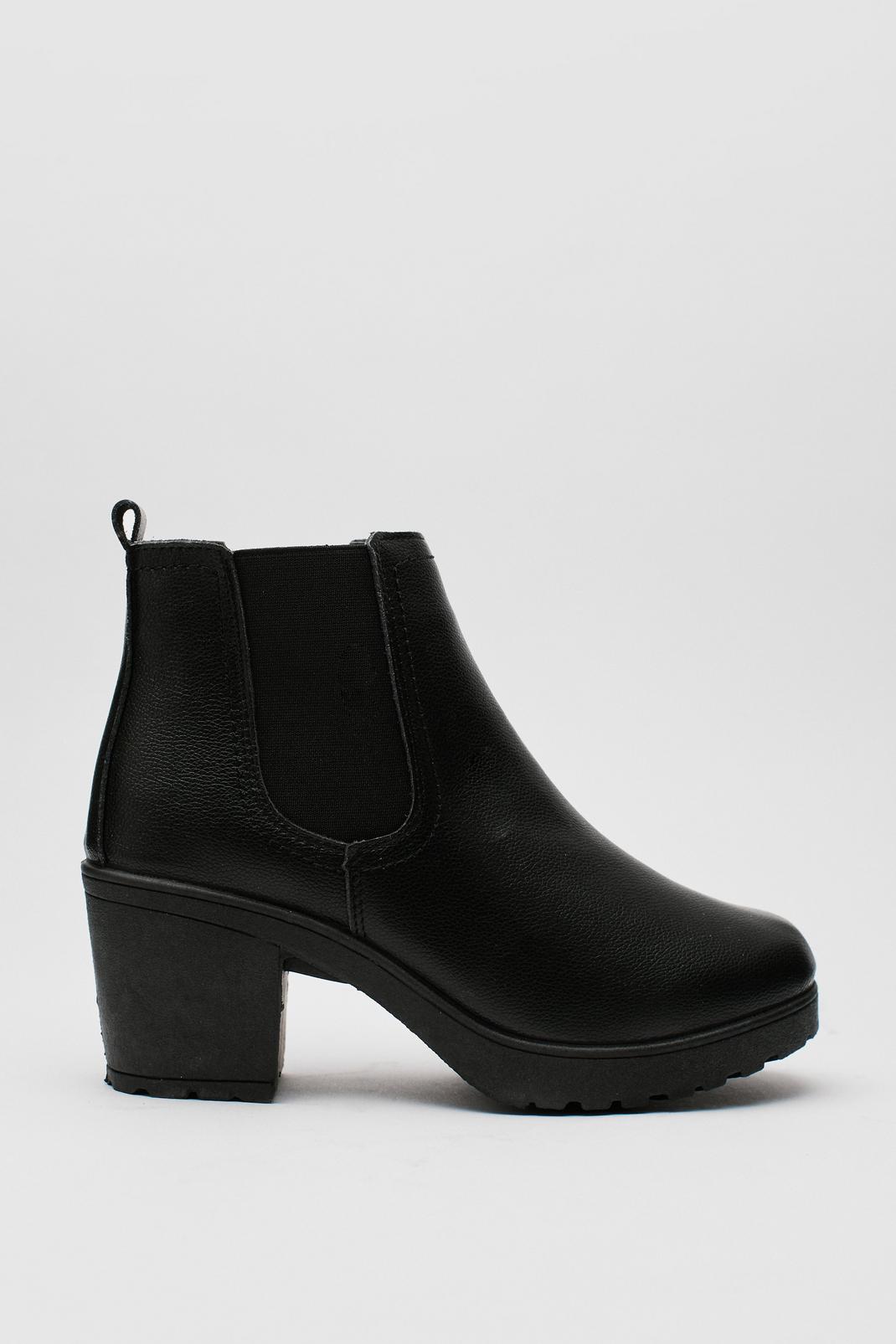 Black Leather Block Heel Chelsea Boots image number 1