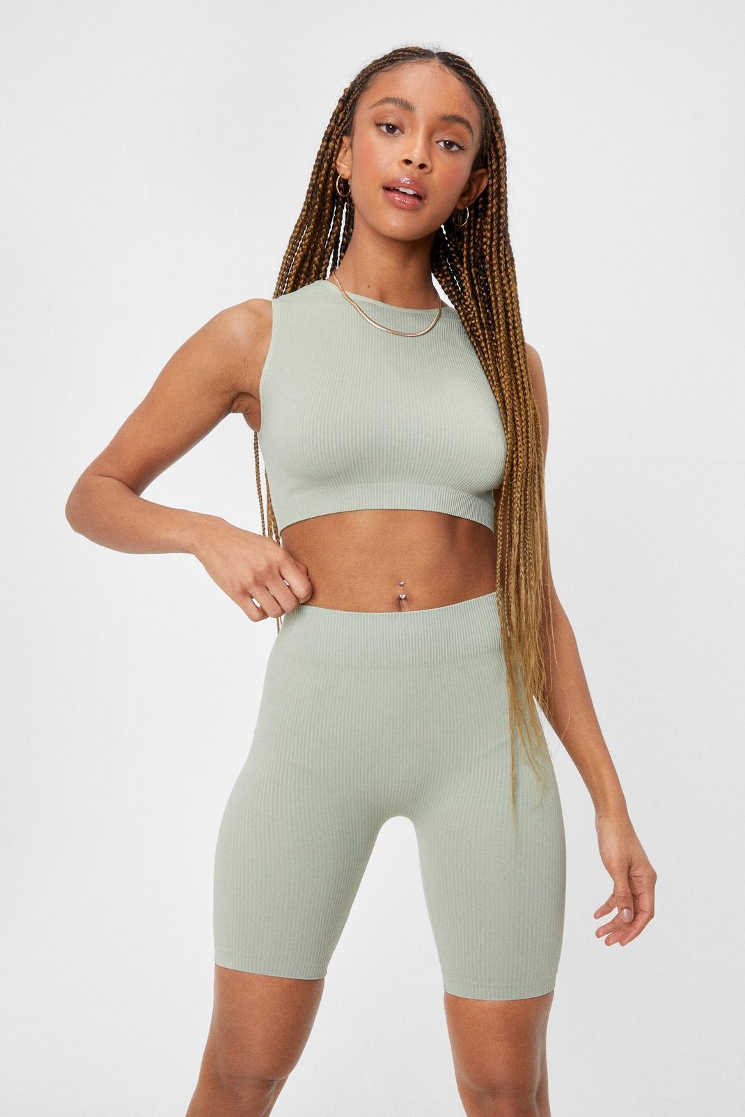 209 Ribbed Sculpted Seamless Crop Top and Biker Shorts Set image number 2