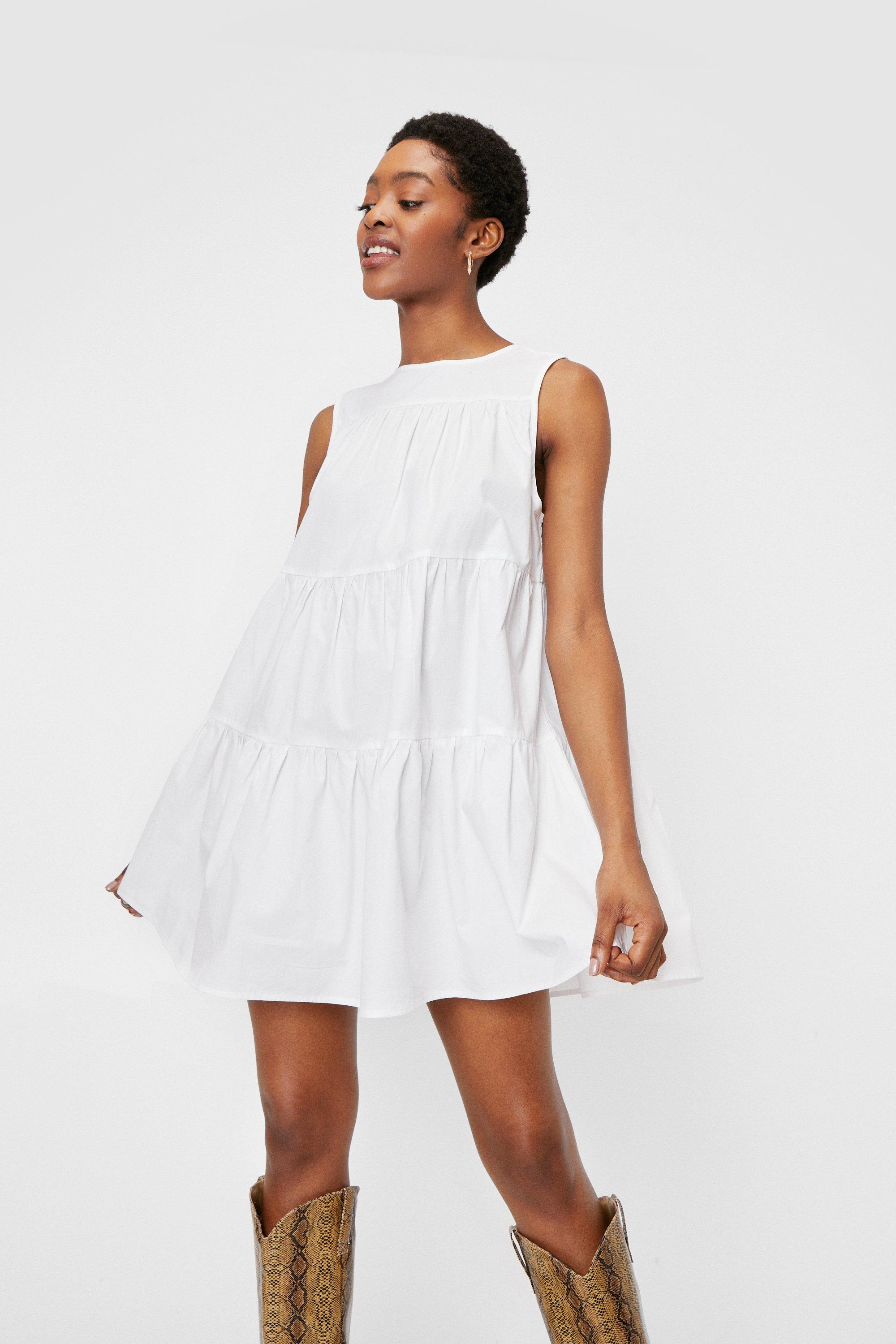 Tiered Sleeveless Poplin Smock Mini Dress | Nasty Gal