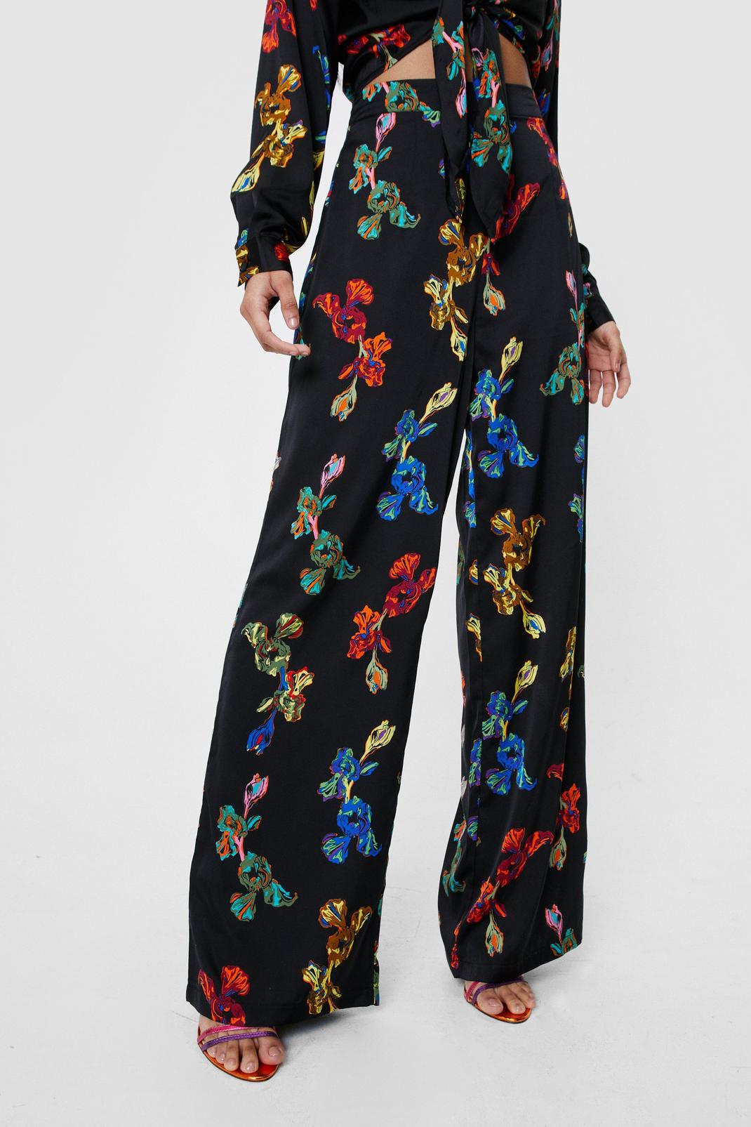105 High Waisted Floral Wide Leg Pants image number 2