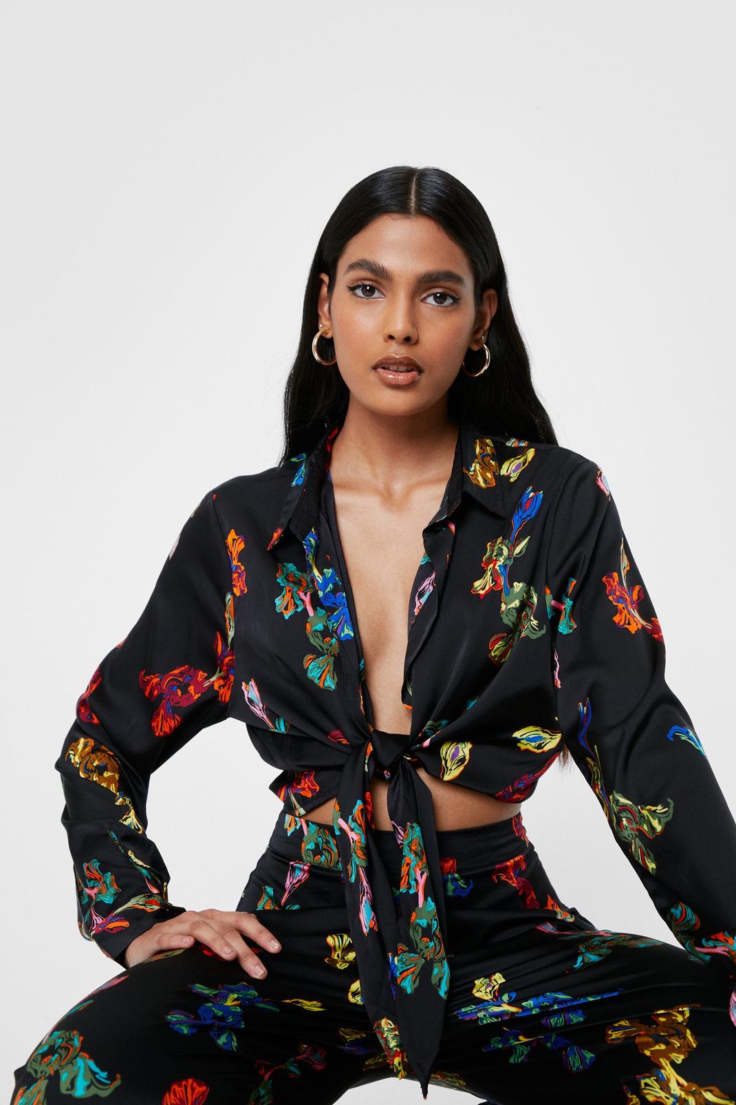 Black Relaxed Cropped Floral Print Tie Front Shirt image number 1