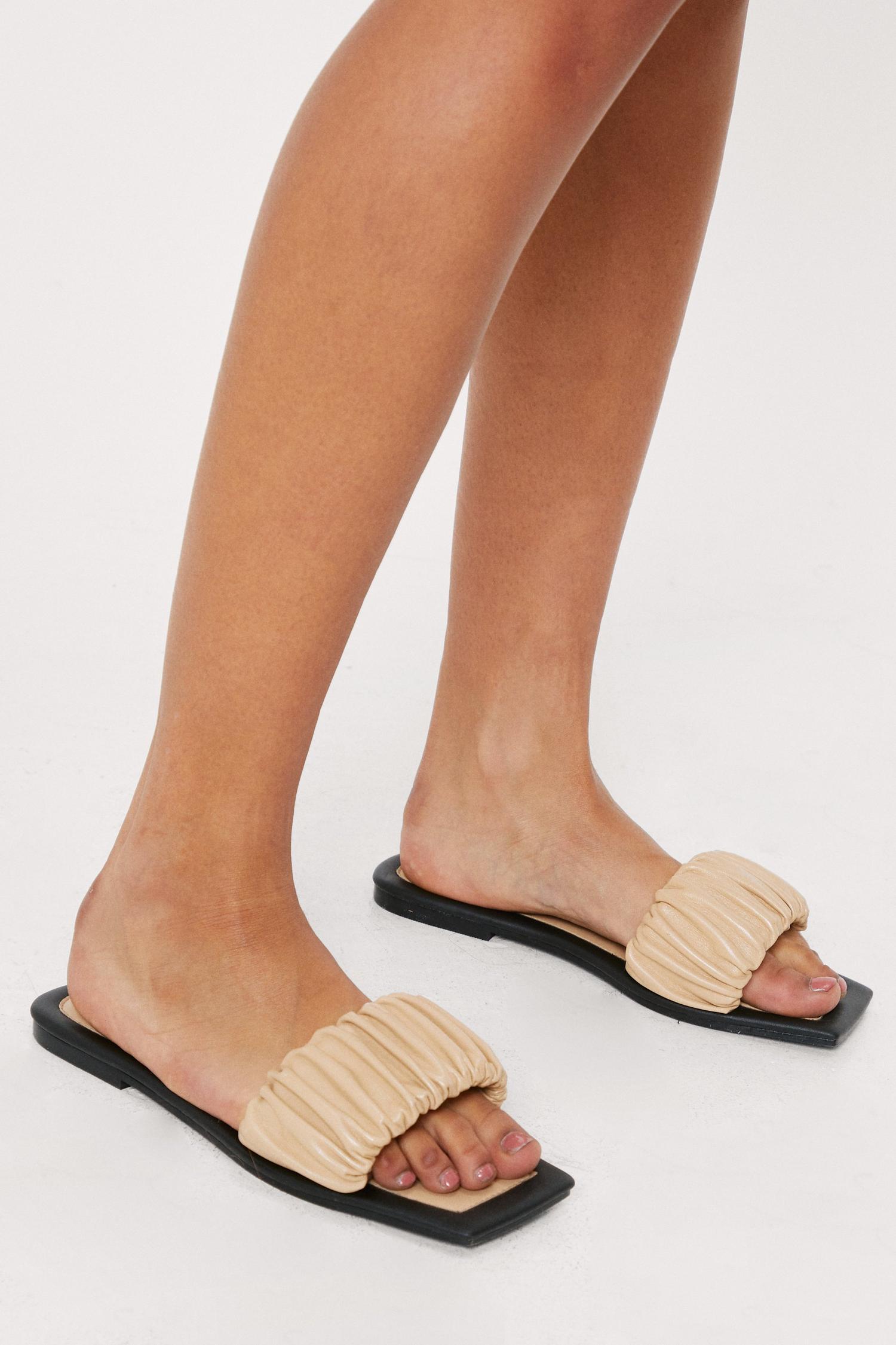 square toe strappy sandals flat