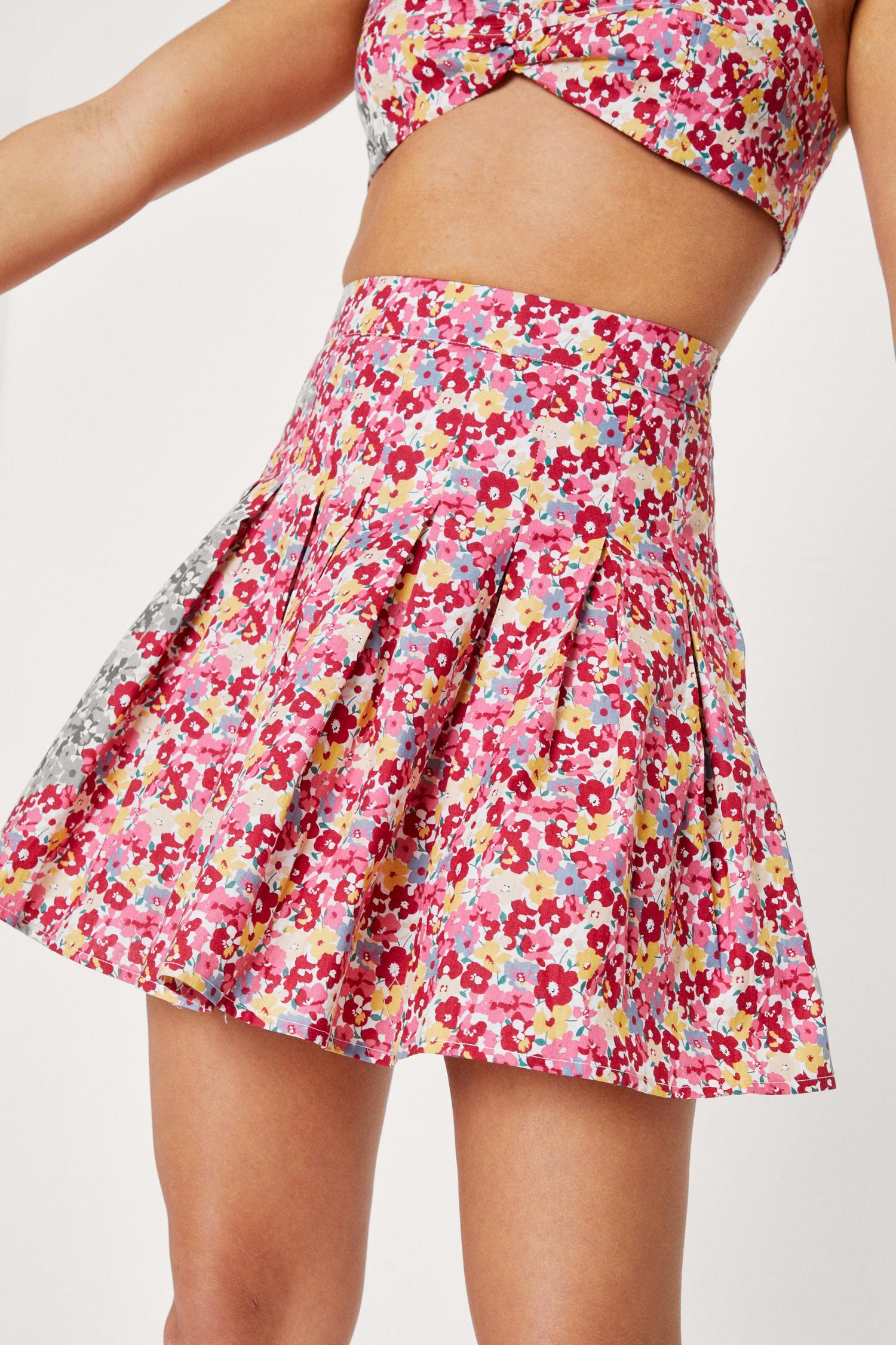 Floral Print High Waisted Pleated Mini Skirt Nasty Gal