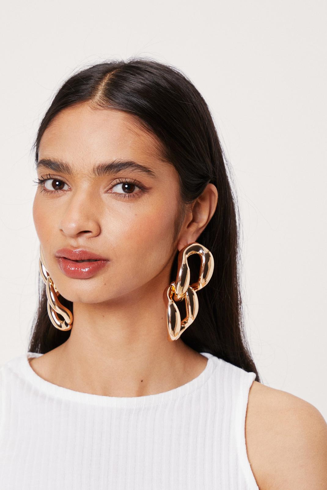 Gold Oversized Chunky Chain Drop Earrings image number 1