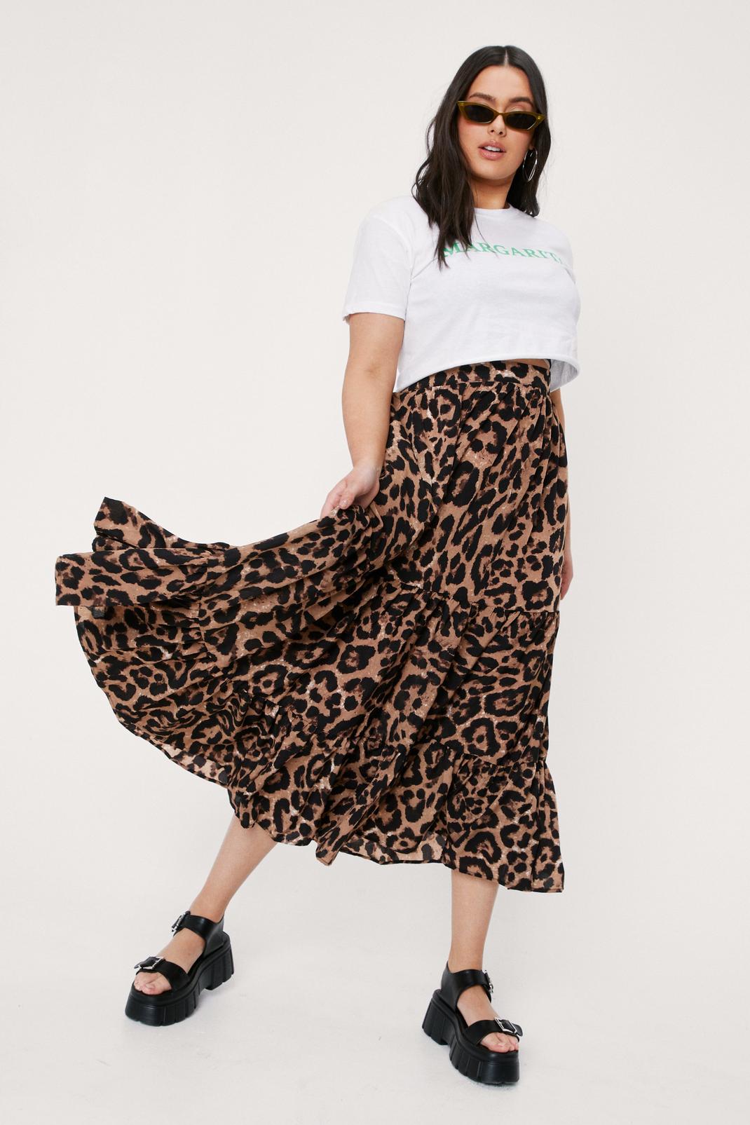 Brown Plus Size Leopard Print Tiered Midi Skirt image number 1