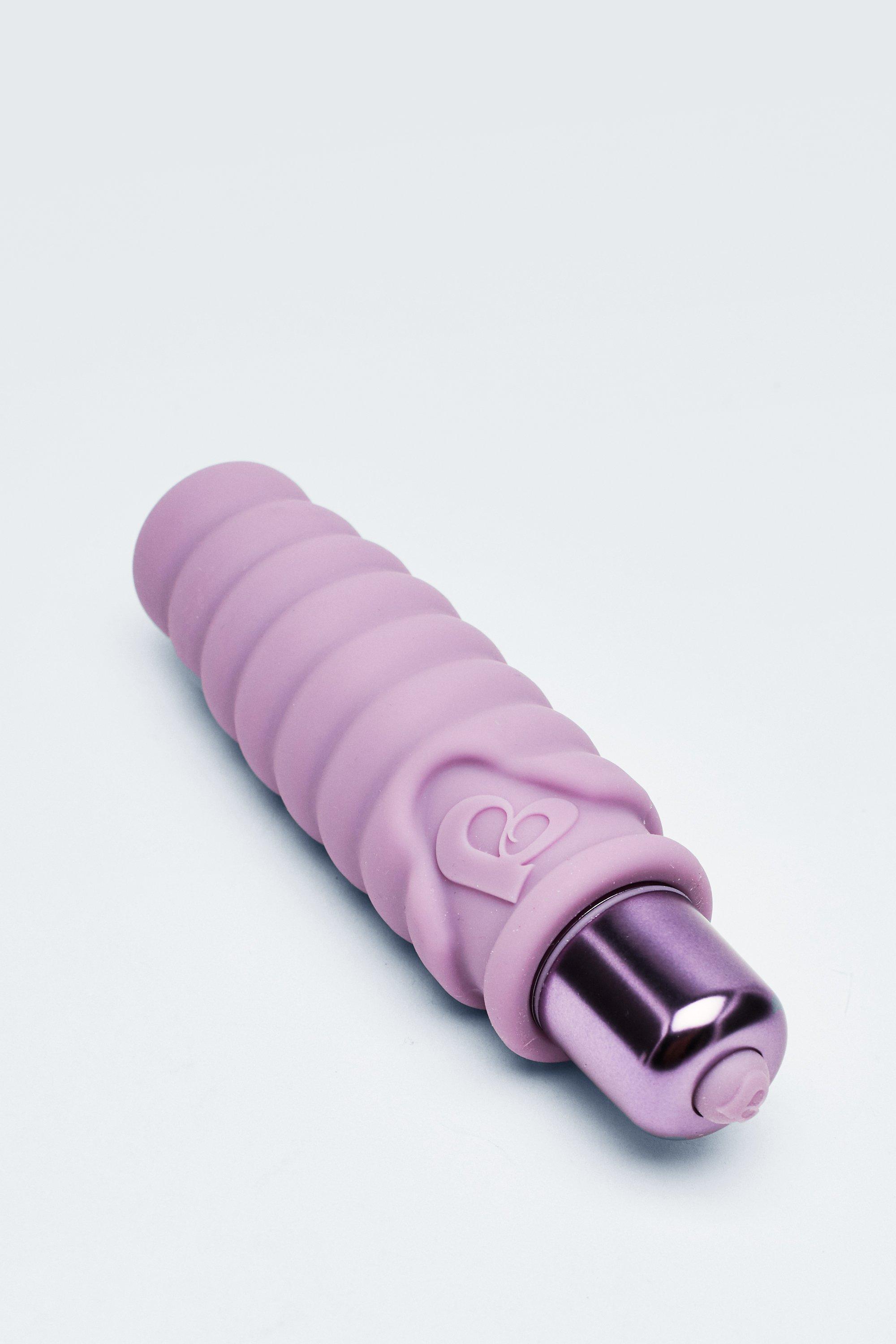 10 Speed Silicone Ribbed Vibrator