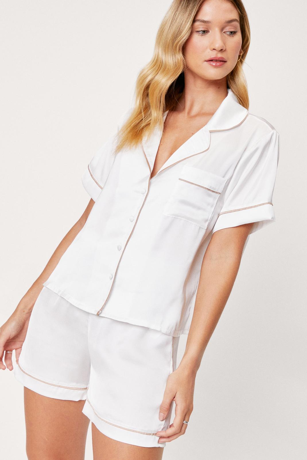 Cream Satin Contrasting Pajama Shirt and Shorts Set image number 1