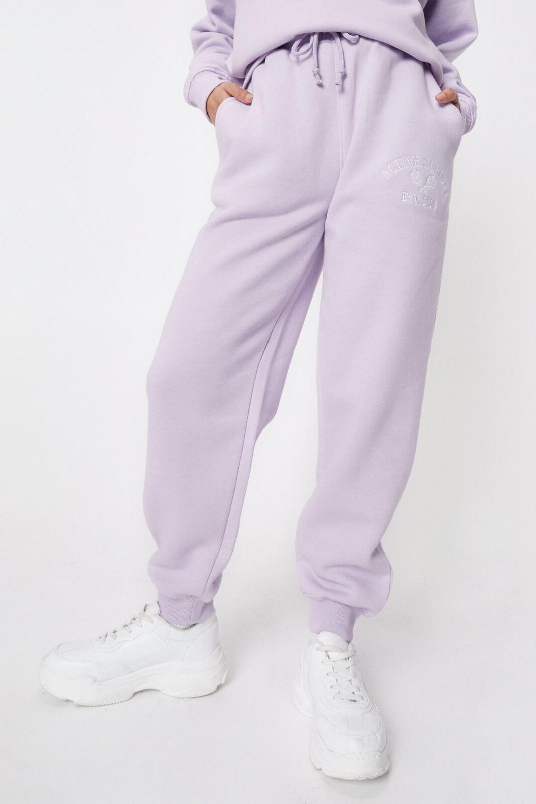 Petite - Pantalon de jogging ample à broderies Active Society, Lilac image number 1