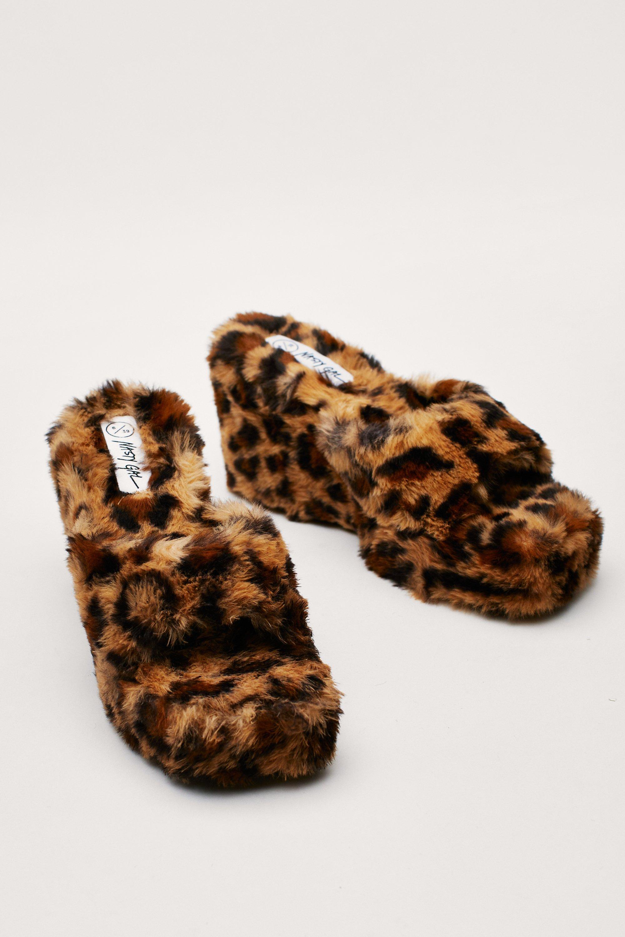 Flyclothing LLC Open Toe Faux Fur Slippers