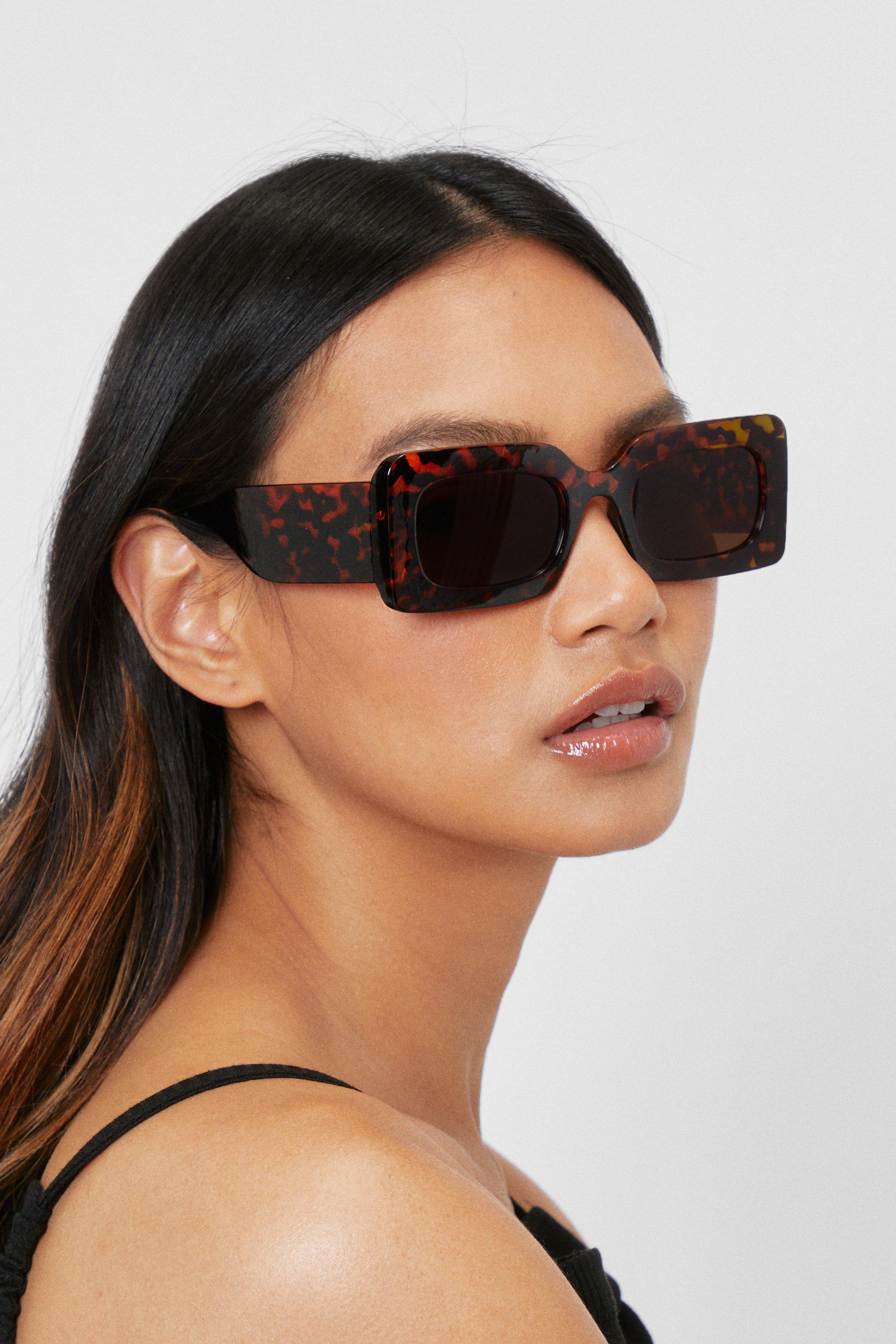 Chunky tortoise shell hot sale sunglasses