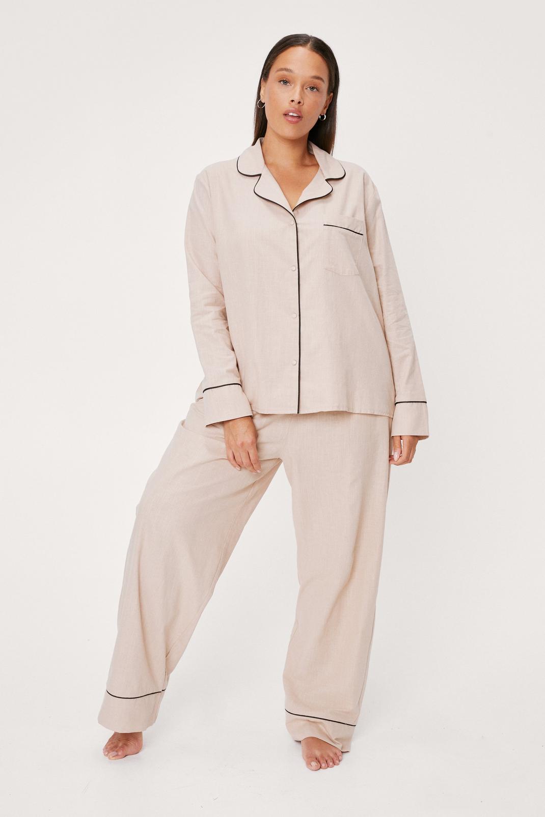 Grande Taille - Pyjama éco-responsable chemise & pantalon à liseré contrastant, Stone image number 1