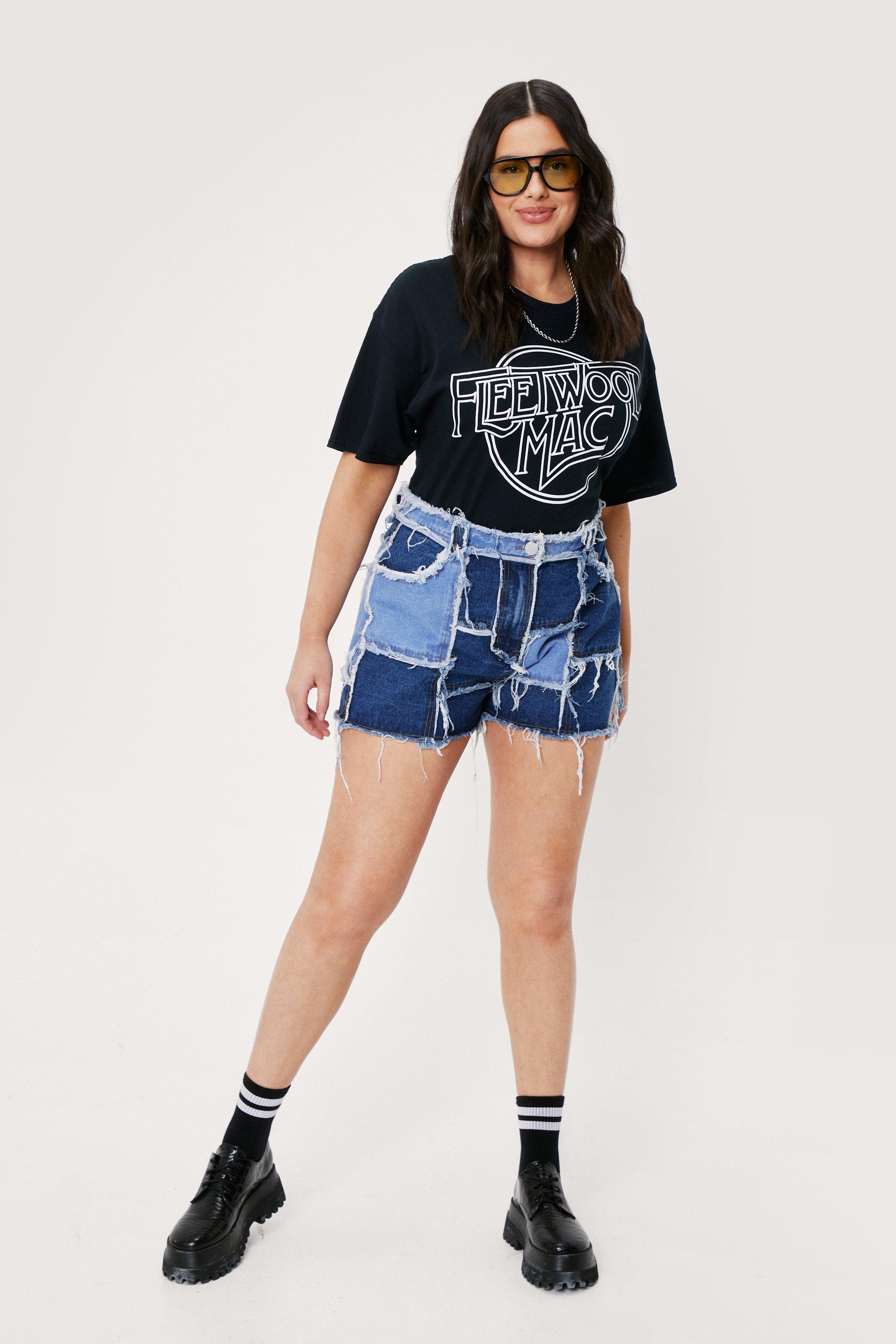 Plus Size Fleetwood Mac Graphic Band T-Shirt | Nasty Gal