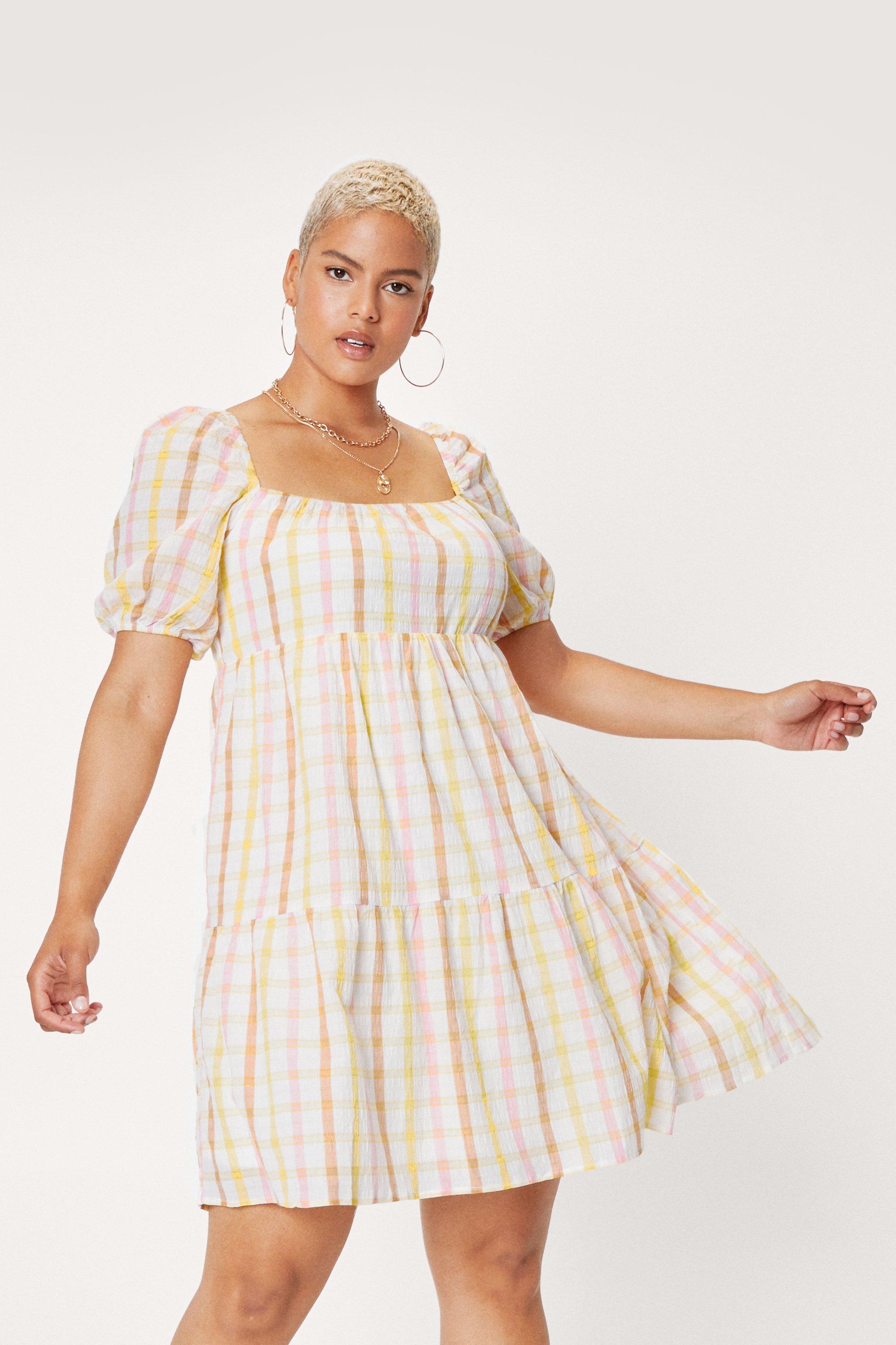 Grande Taille Robe ample a col carre et imprime vichy Nasty Gal