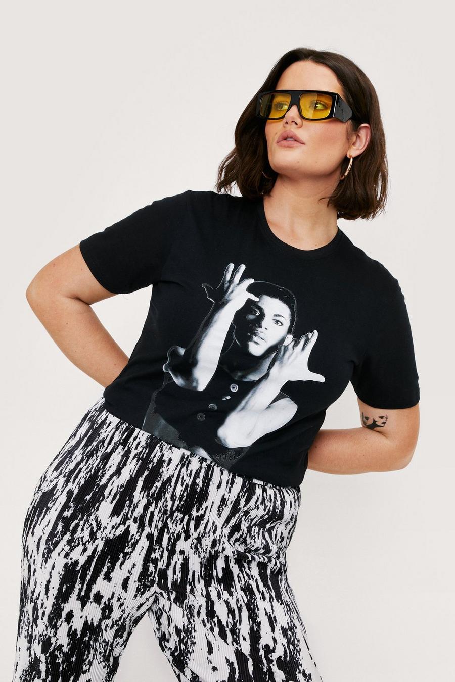 Plus Size Graphic Tees Plus Size Graphic TShirt Nasty Gal