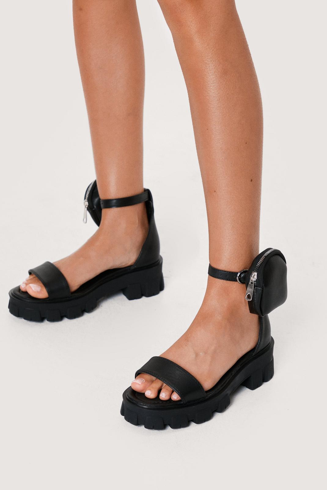 Sandales en simili à semelle crantée et pochette détachable, Black image number 1