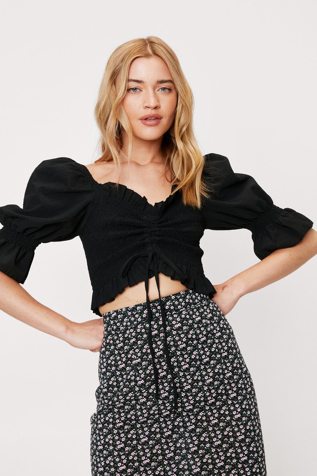 Black Check Textured Ruched Puff Sleeve Crop Blouse image number 1