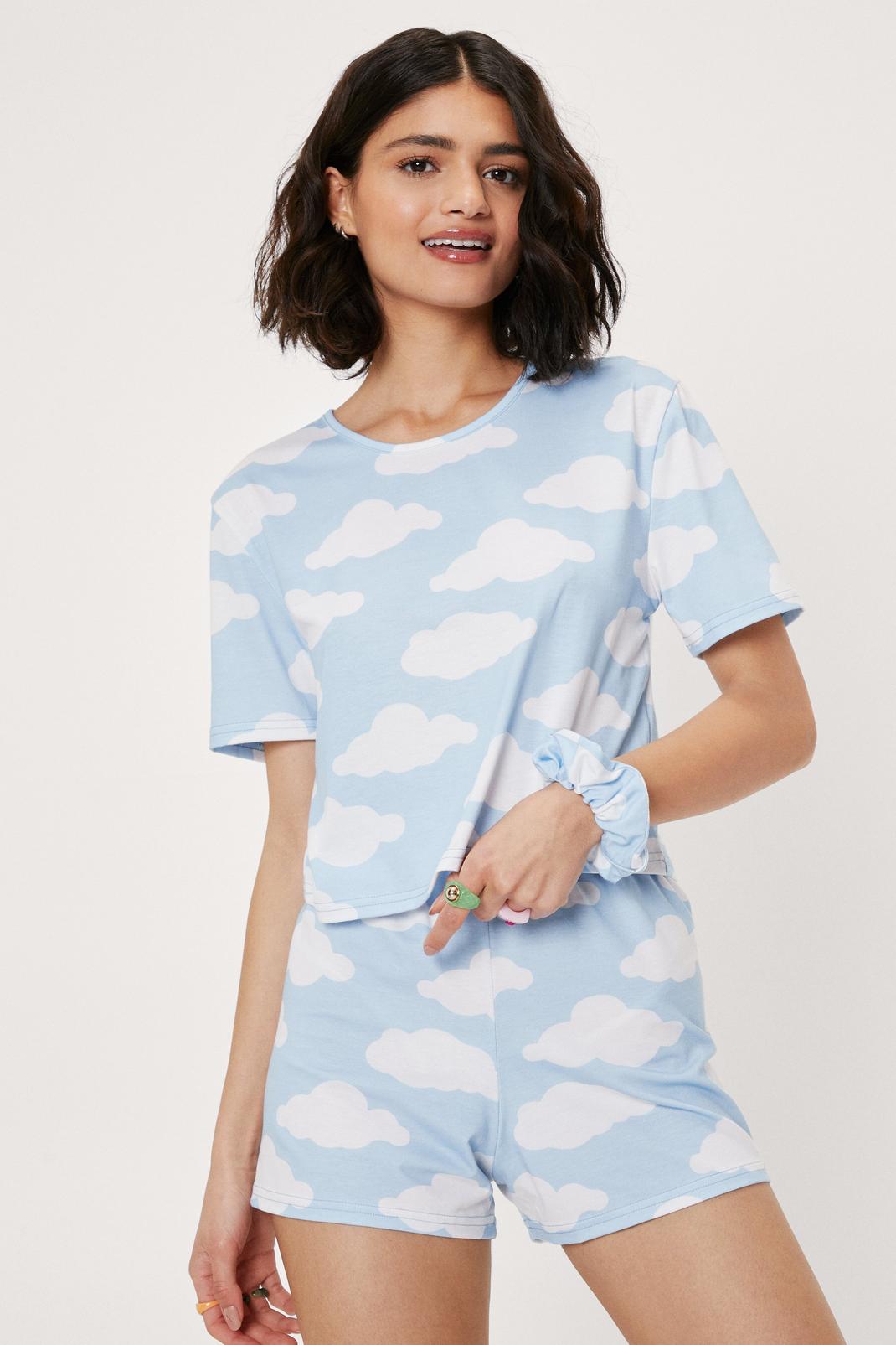Pyjama 3 pièces t-shirt short et chouchou à imprimé nuages, Pale blue image number 1