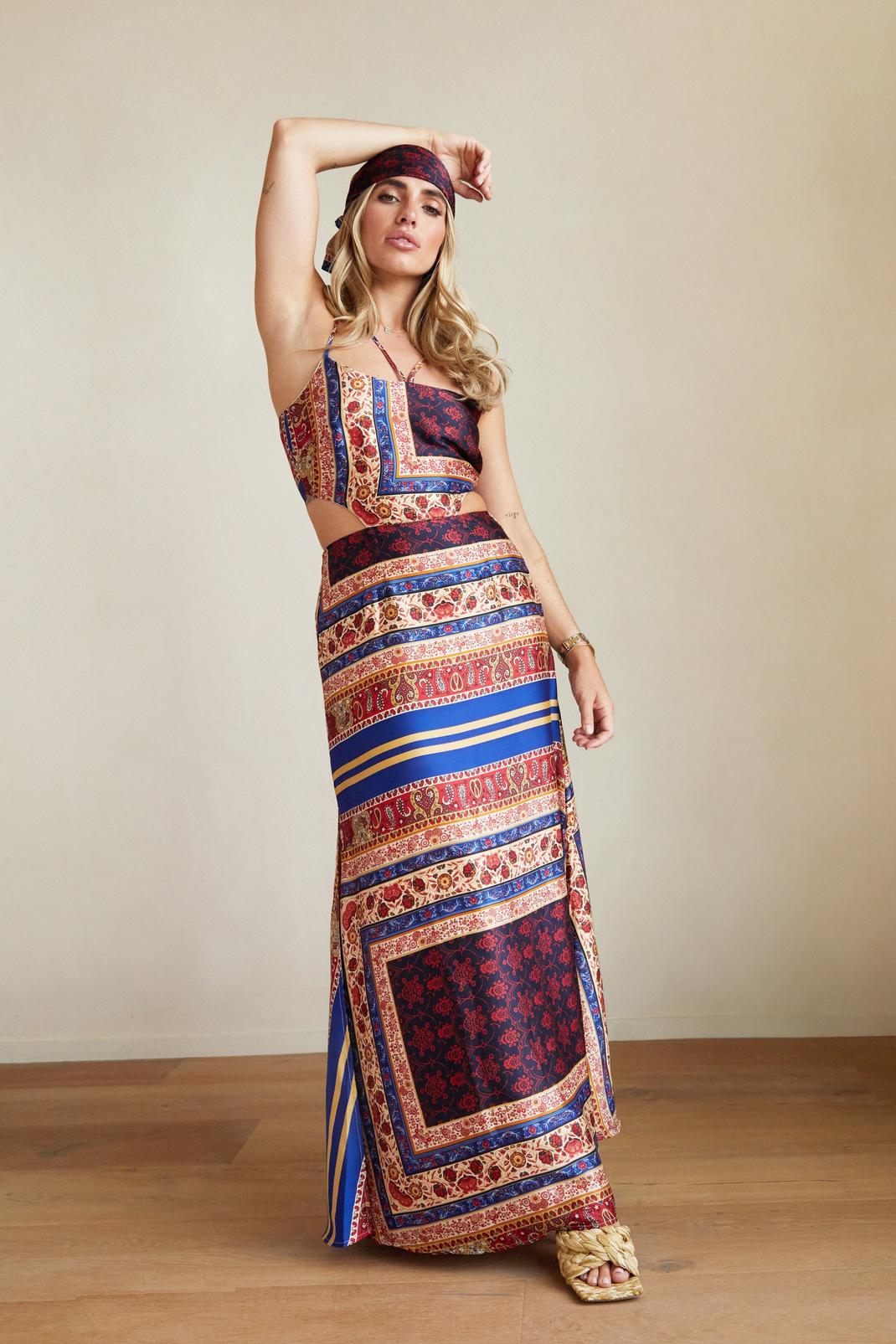 148 Cut Out Detail Maxi Dress and Headscarf Set image number 1