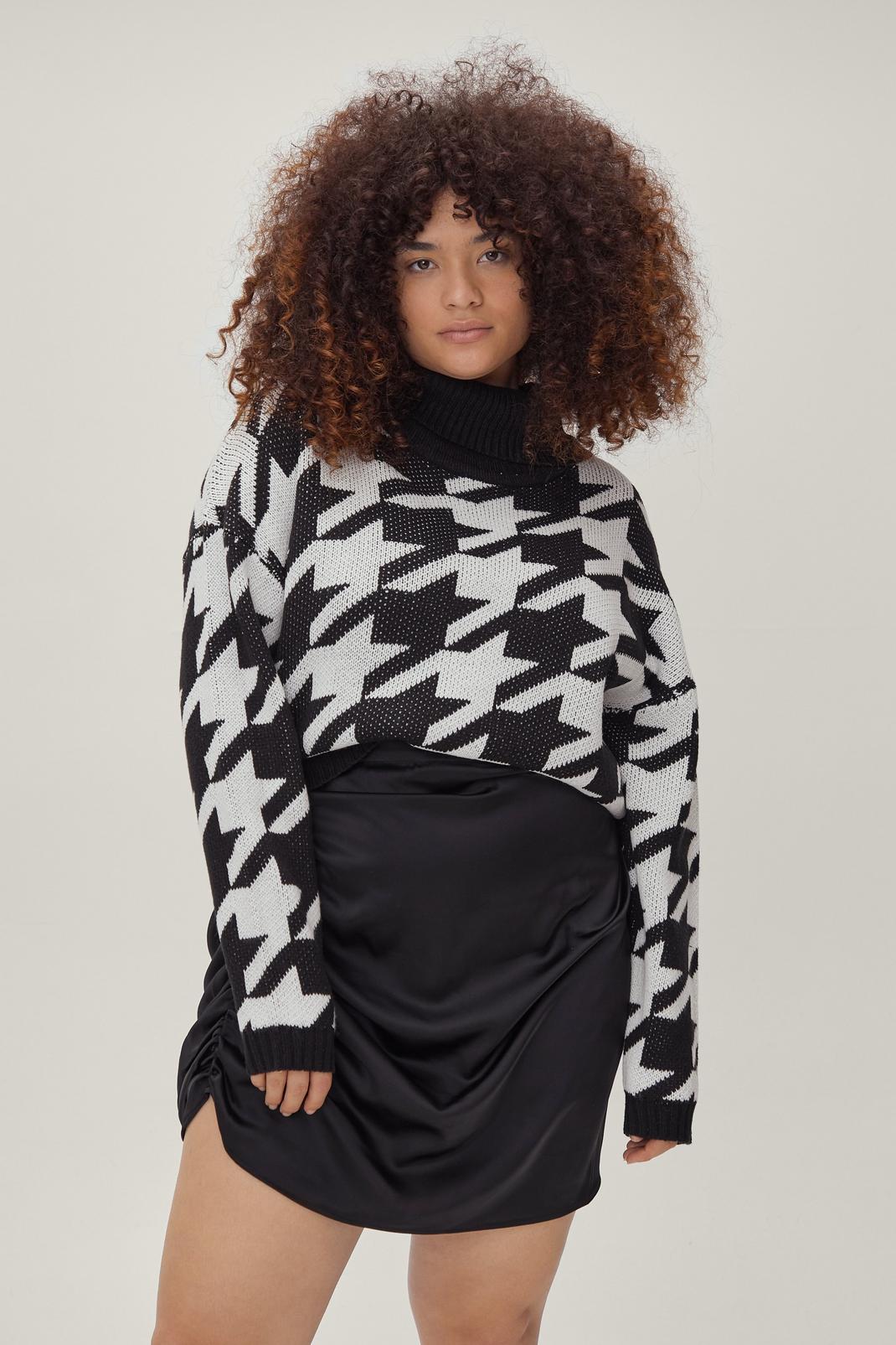 Plus Size Houndstooth Roll Neck Sweater image number 1