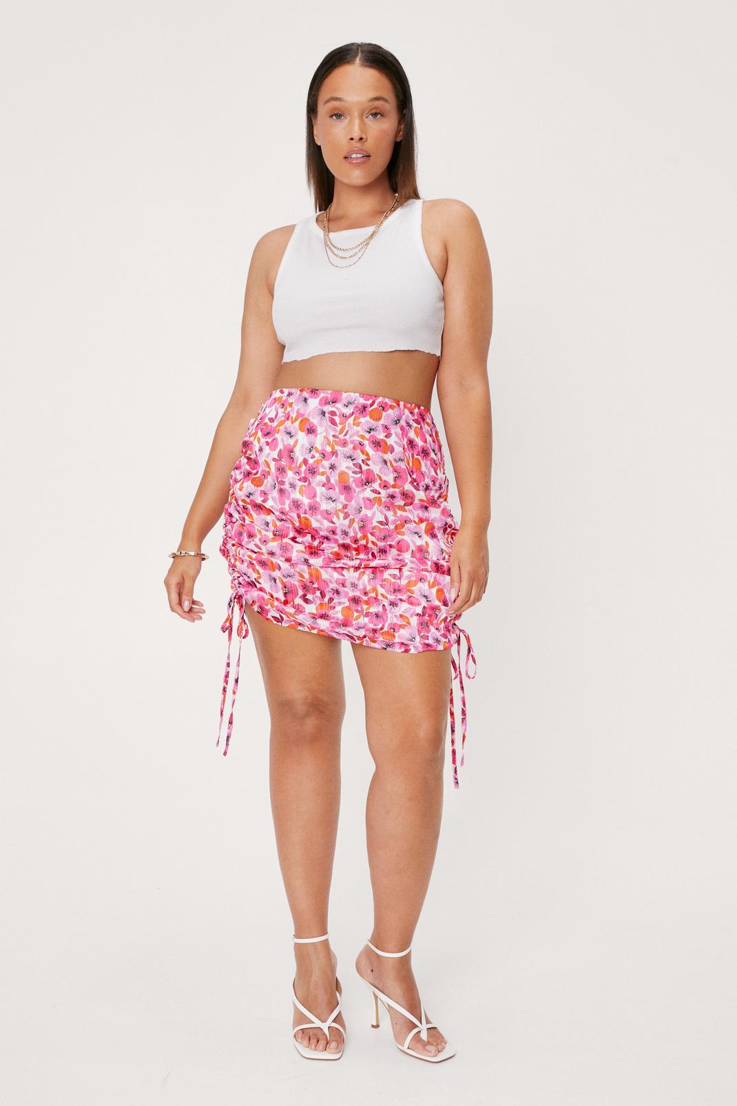 155 Plus Size Floral Ruched Side Mini Skirt image number 2