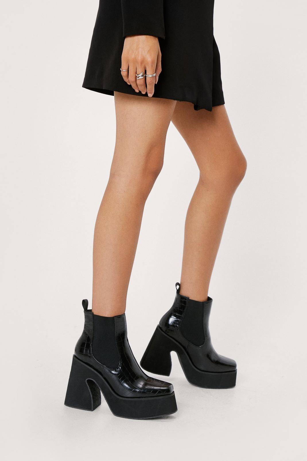 Chelsea Boots à plateforme en similicuir croco, Black image number 1