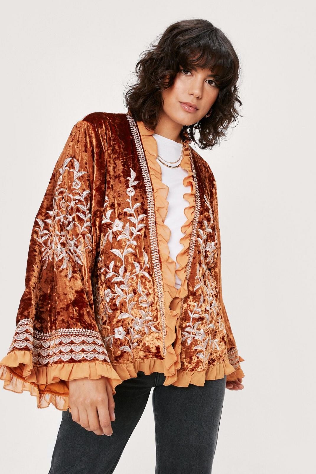 Kimono oversize en velours à broderies fleuries, Burnt orange image number 1