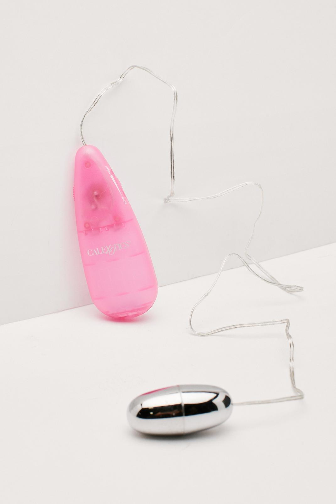 Vibromasseur en forme de goutte d'eau de Caletics, Pink image number 1