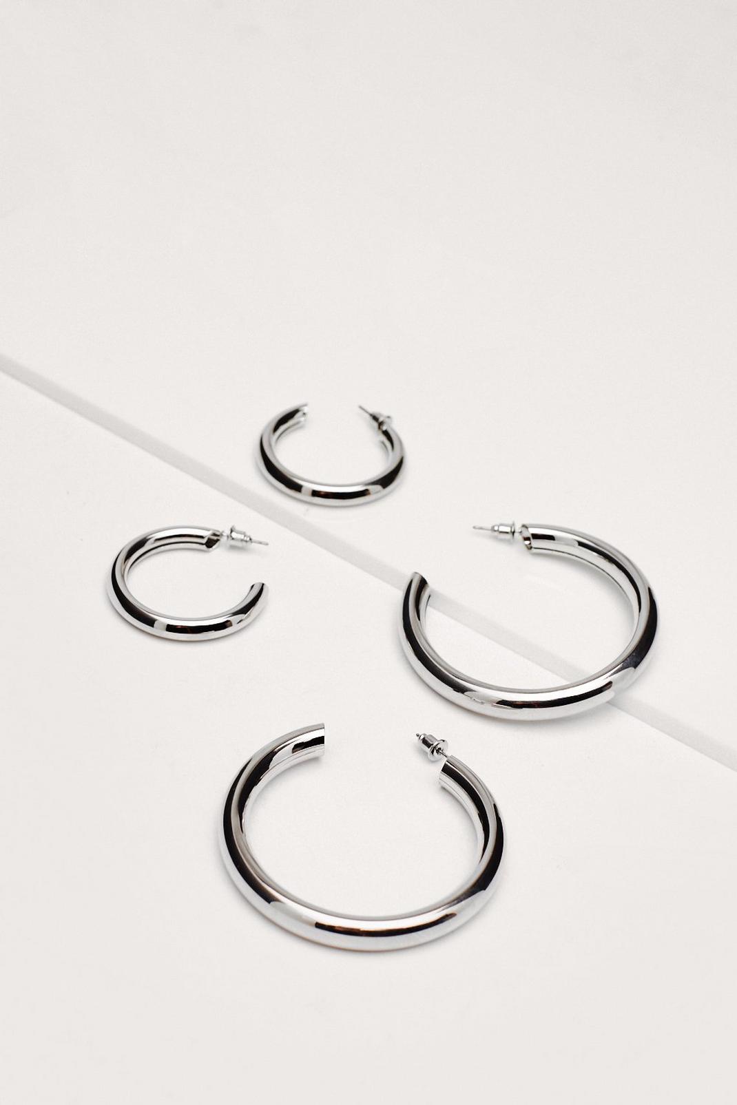 Silver Metal 2 Pc Hoop Earrings Set image number 1