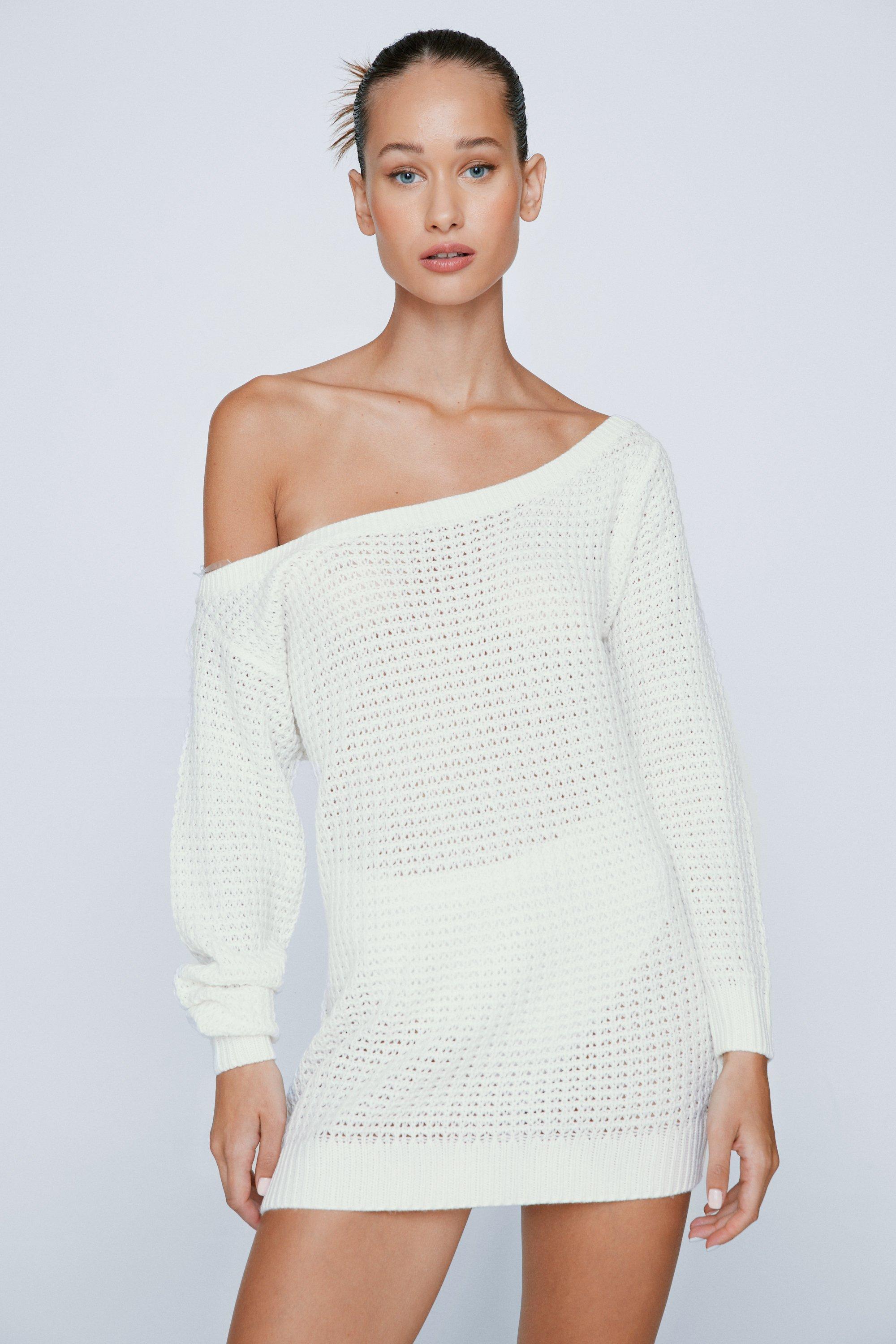 White off the hot sale shoulder jumper