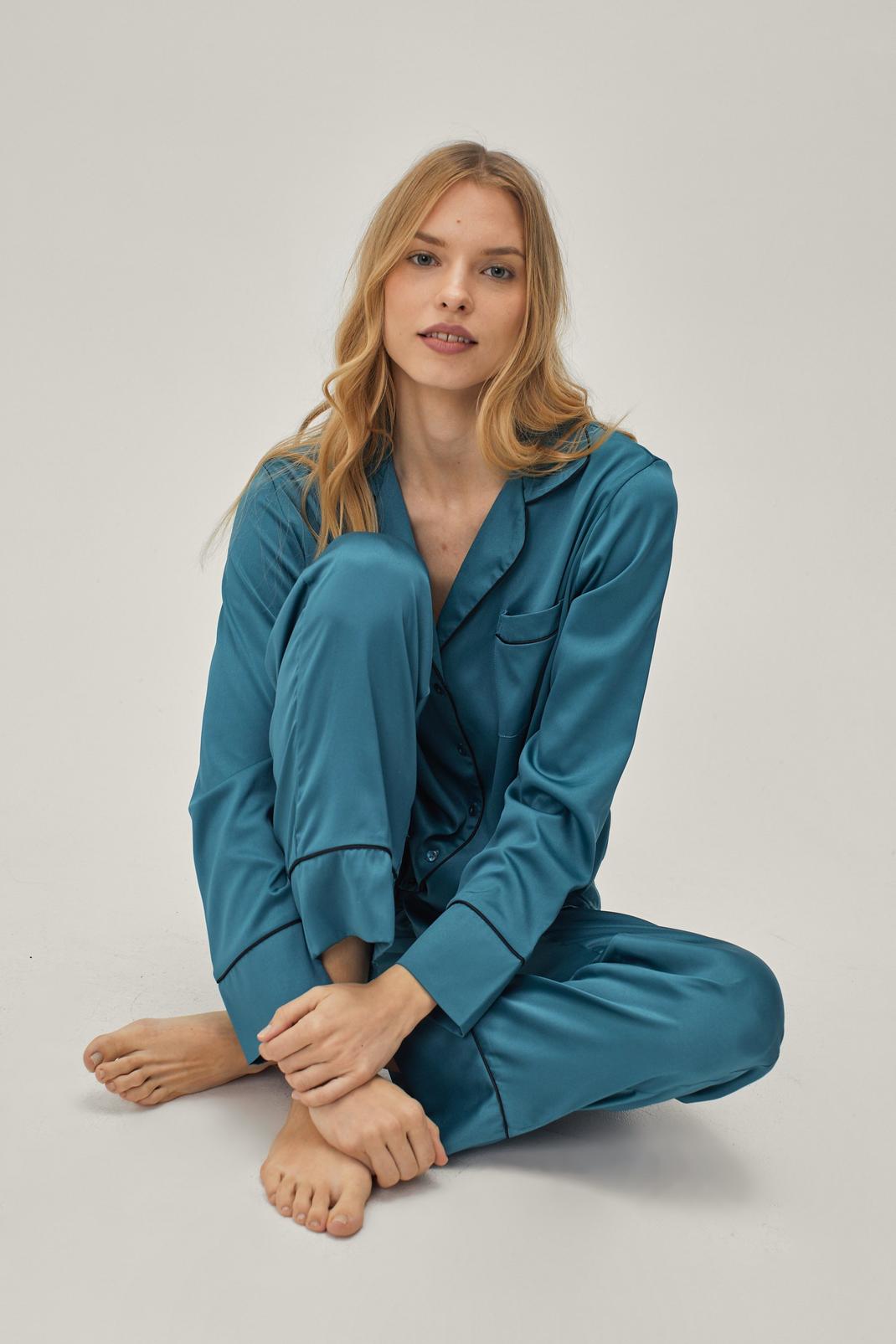 Emerald Satin Contrast Pajama Pants Set image number 1