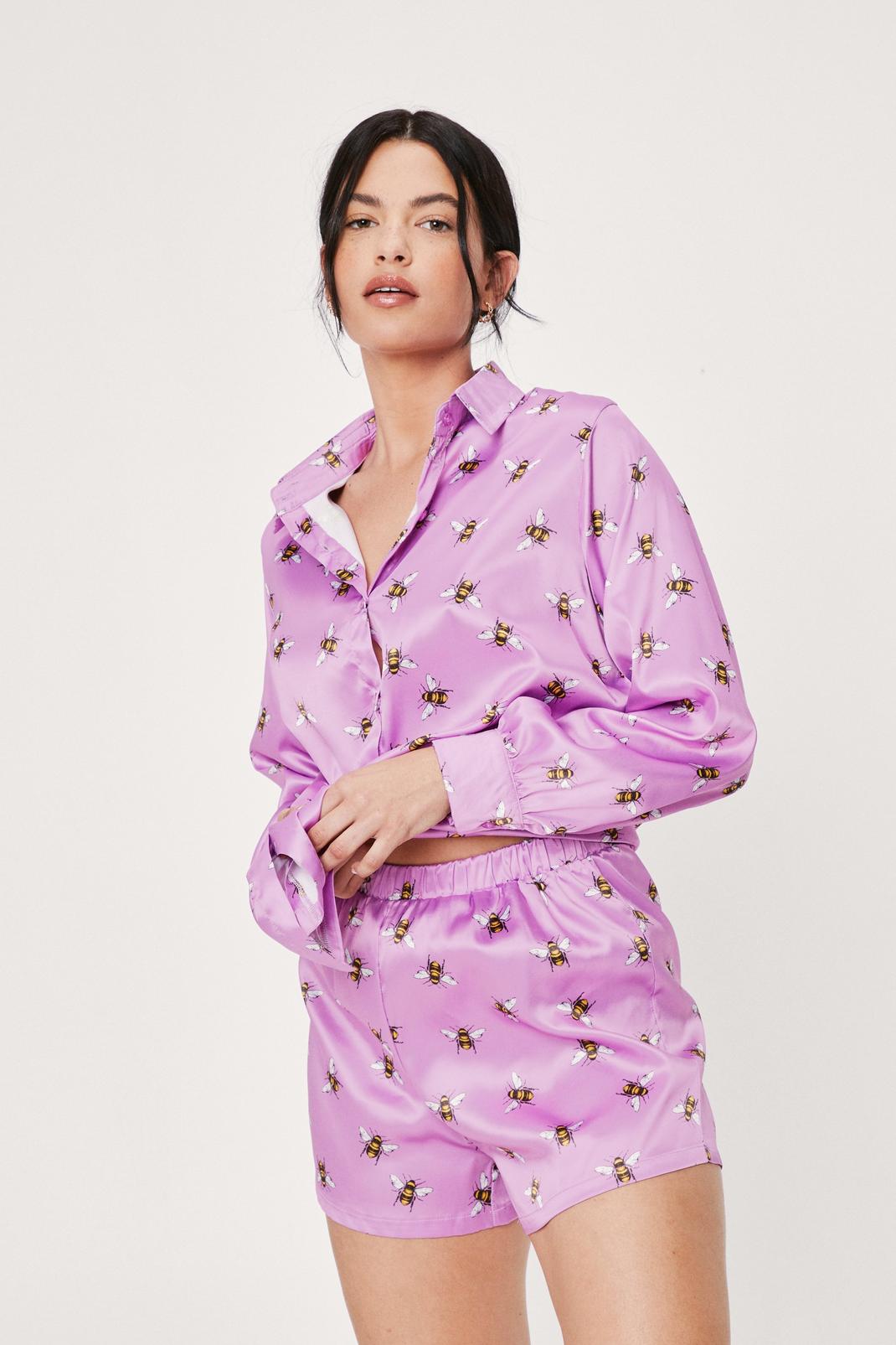 Purple Oversized Satin Bee Print Pajama Shorts Set image number 1