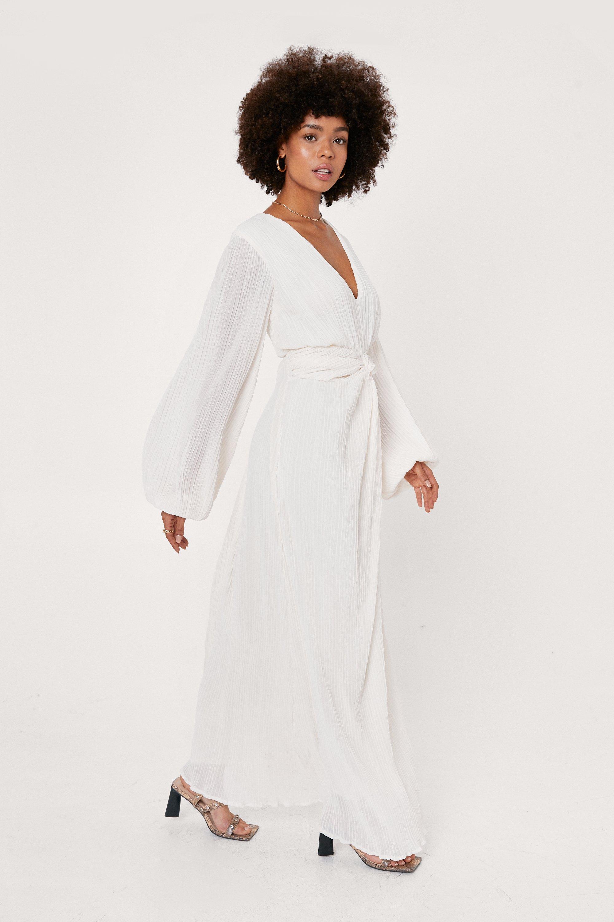 Daria twist front on sale plunge slinky maxi dress