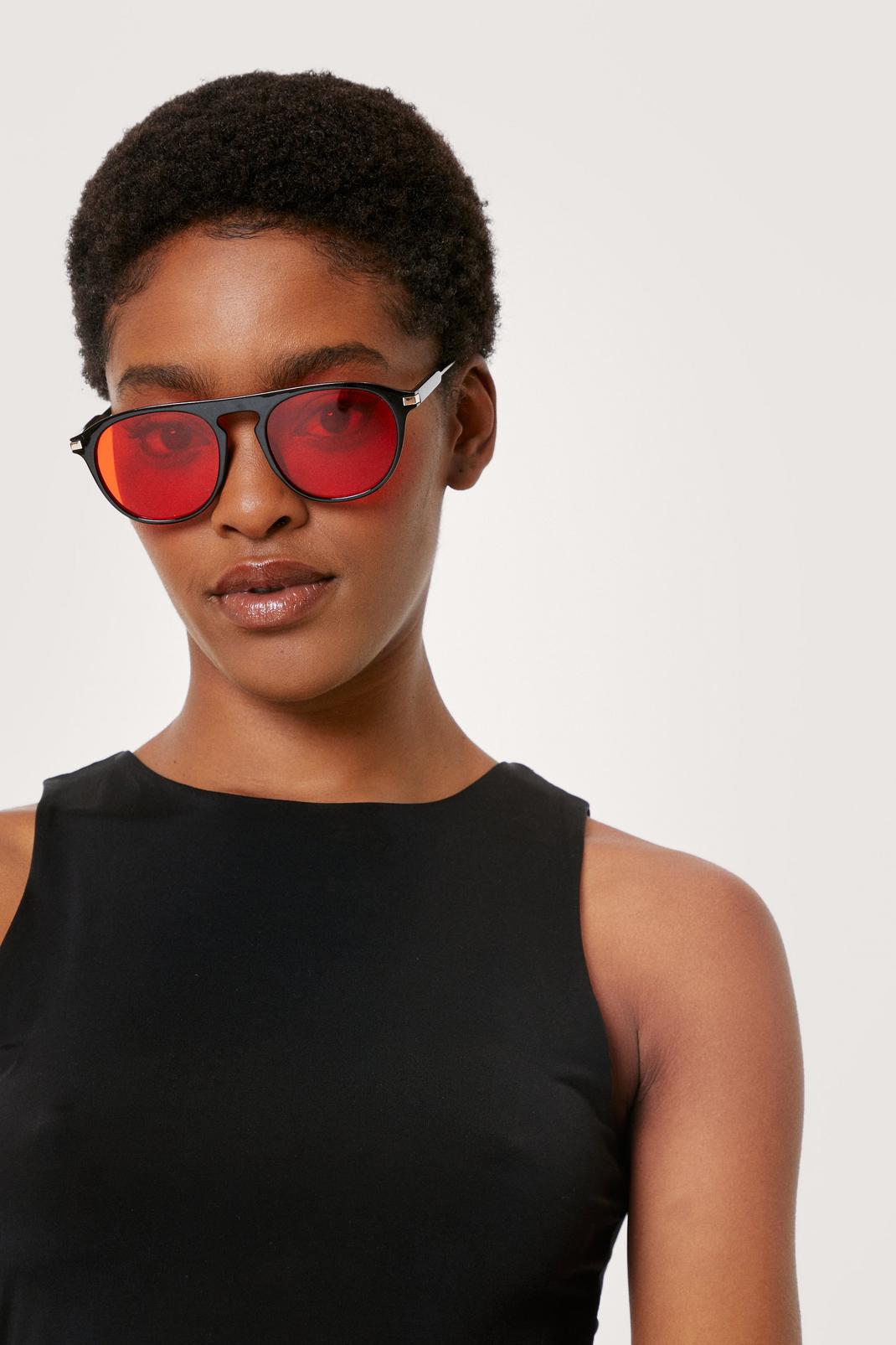 Black Red Lense Rounded Sunglasses image number 1