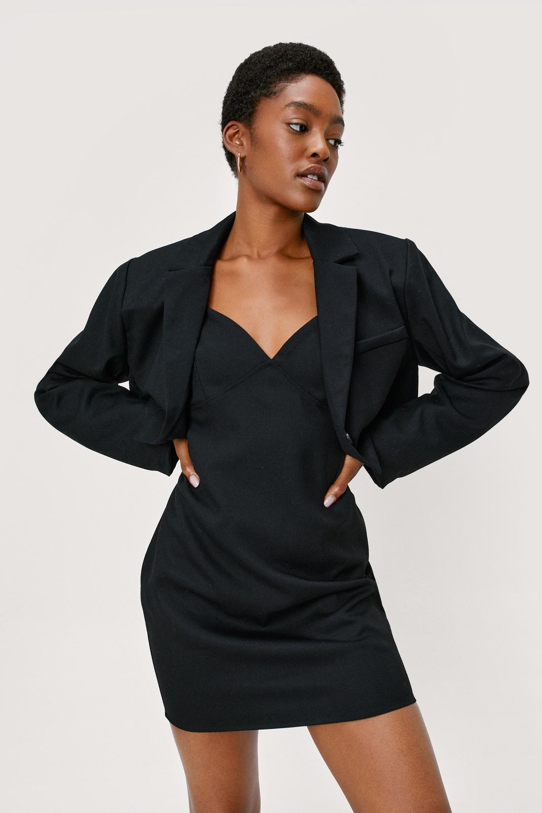 Black Cropped Long Sleeve Tailored Blazer image number 1