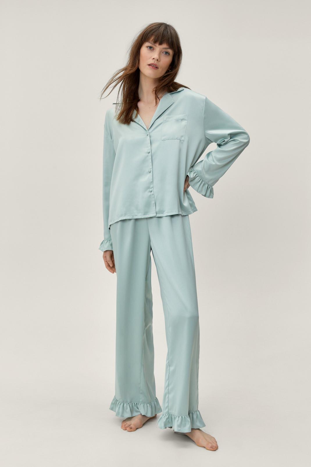 Recyclé - Pyjama satiné chemise & pantalon assorti volanté, Sage image number 1