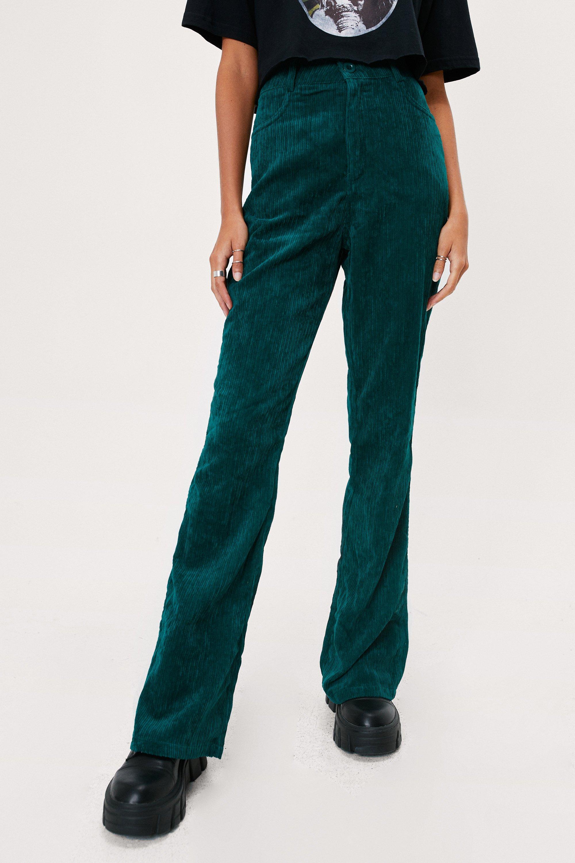 Premium Pantalon flare en velours cotele Nasty Gal