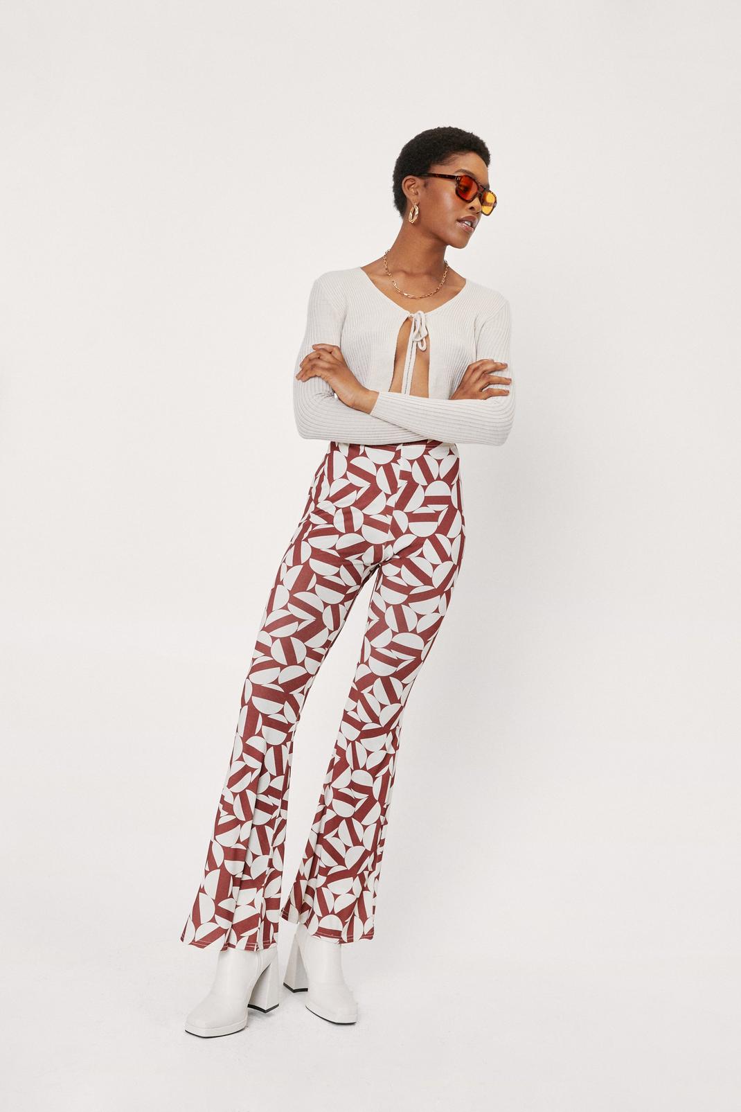 Pantalon flare à taille haute et imprimé rétro géométrique, Rust image number 1